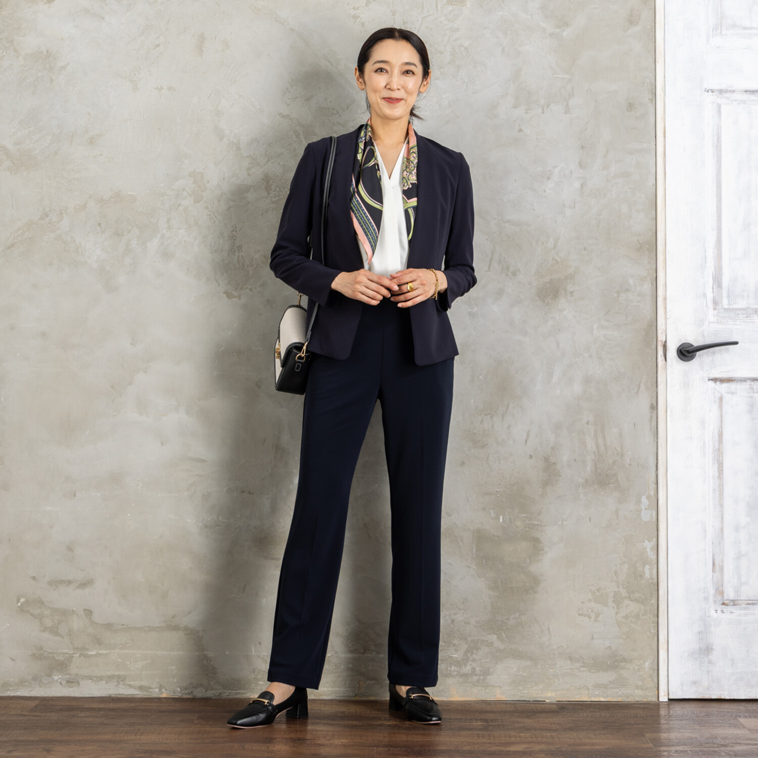 上質ごこち アルディナ とろみストレートパンツ ＜股下７４ｃｍ＞