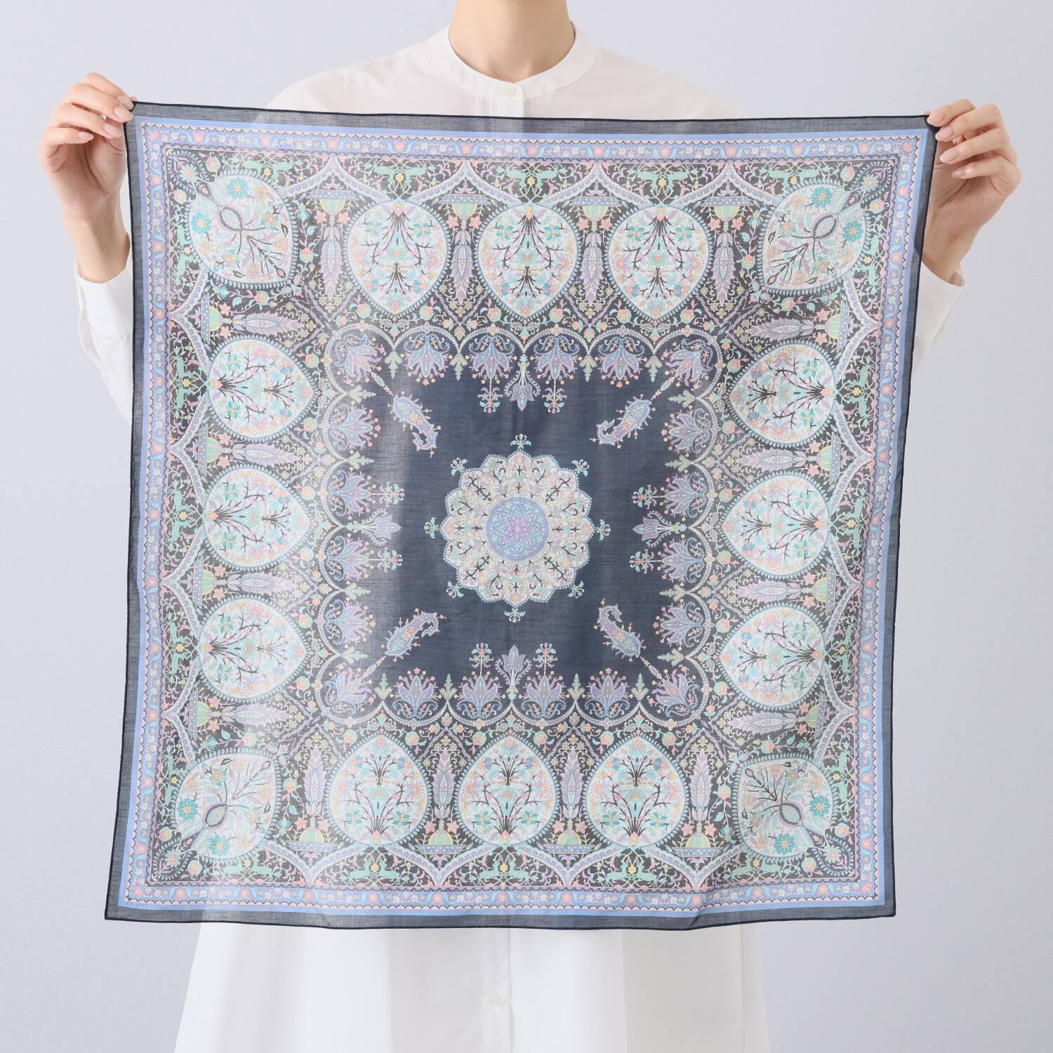 シルクロードクラブ カシミール柄 コットンスカーフ