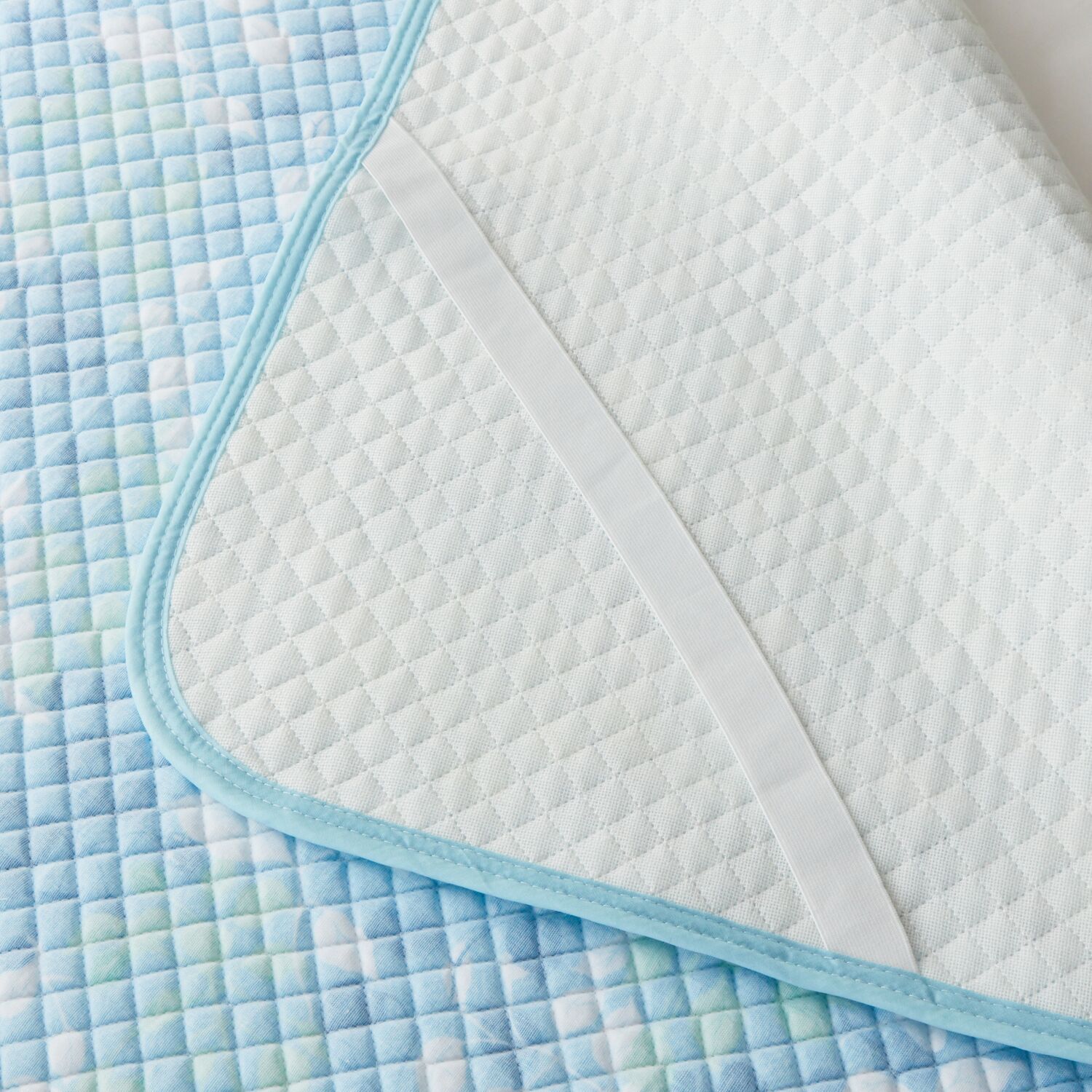 ｎｉｓｈｉｋａｗａ　西川 抗菌＆洗える 爽やかオンザガーゼ コットン ポコポコ敷きパッド ＜シングル＞