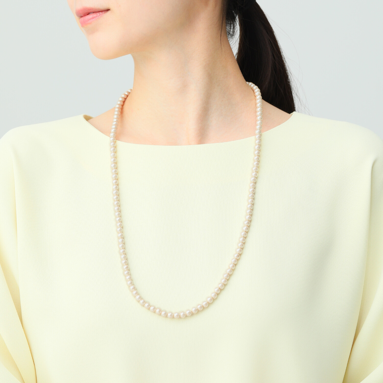 フェザーフィーリング コットンパール グラスホルダー兼 ロングネックレス