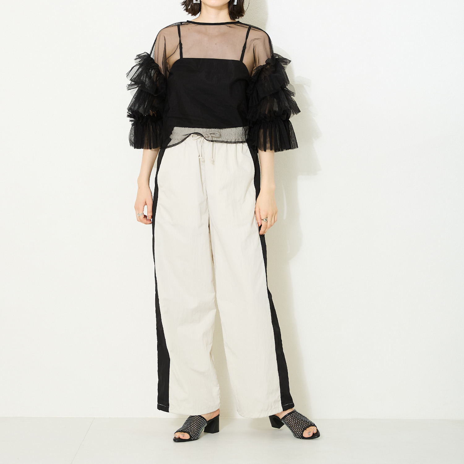 ニカル ラインストーン チュールサンダル