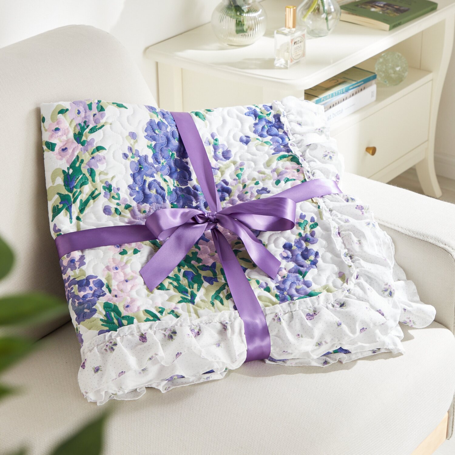 ローラアシュレイ ストックス コットンサテン１００％ キルトマルチカバー ＜１３０×１９０ｃｍ＞