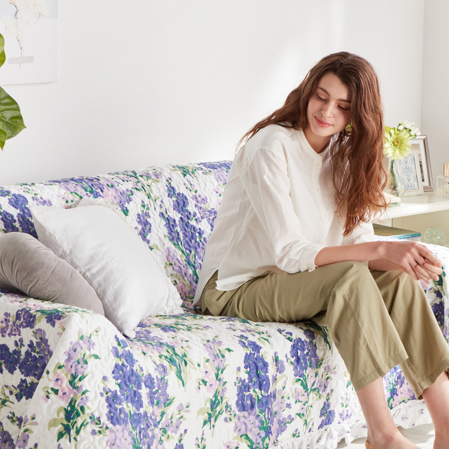 ローラアシュレイ ストックス コットンサテン１００％ キルトマルチカバー ＜１３０×１９０ｃｍ＞