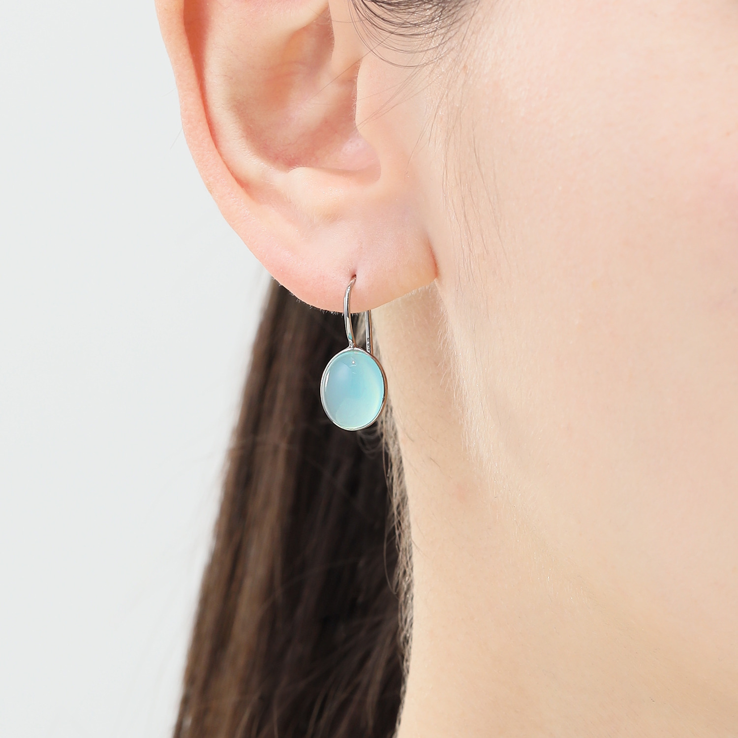 セレンディラム． シルバー アクアカルセドニー オーバルカボション ピアス