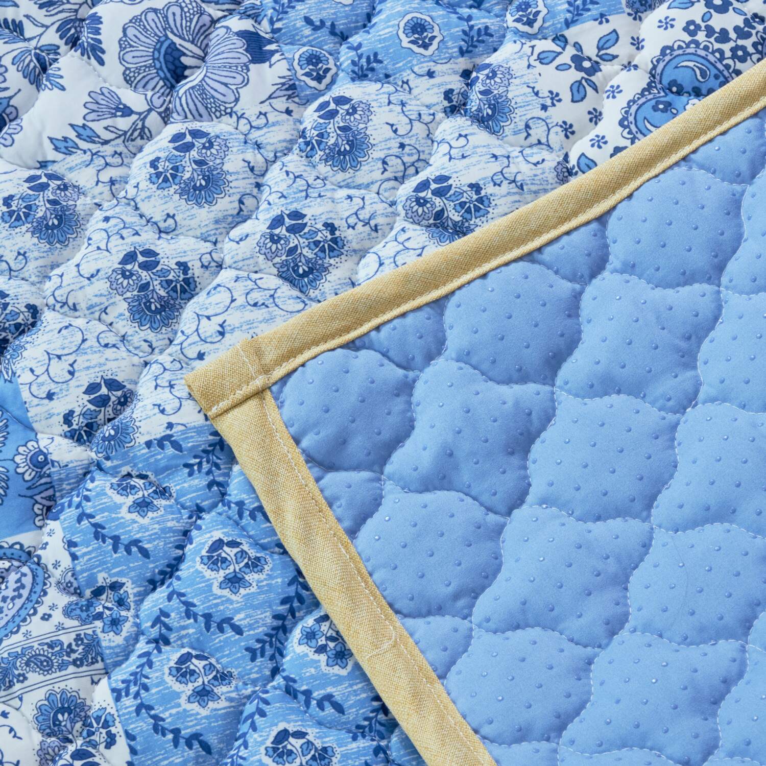 モリリン ＤＲＹ＆ＤＥＯ 除湿・消臭・接触冷感 ひんやりさらさら キルトラグ ＜１９０×２４０ｃｍ＞