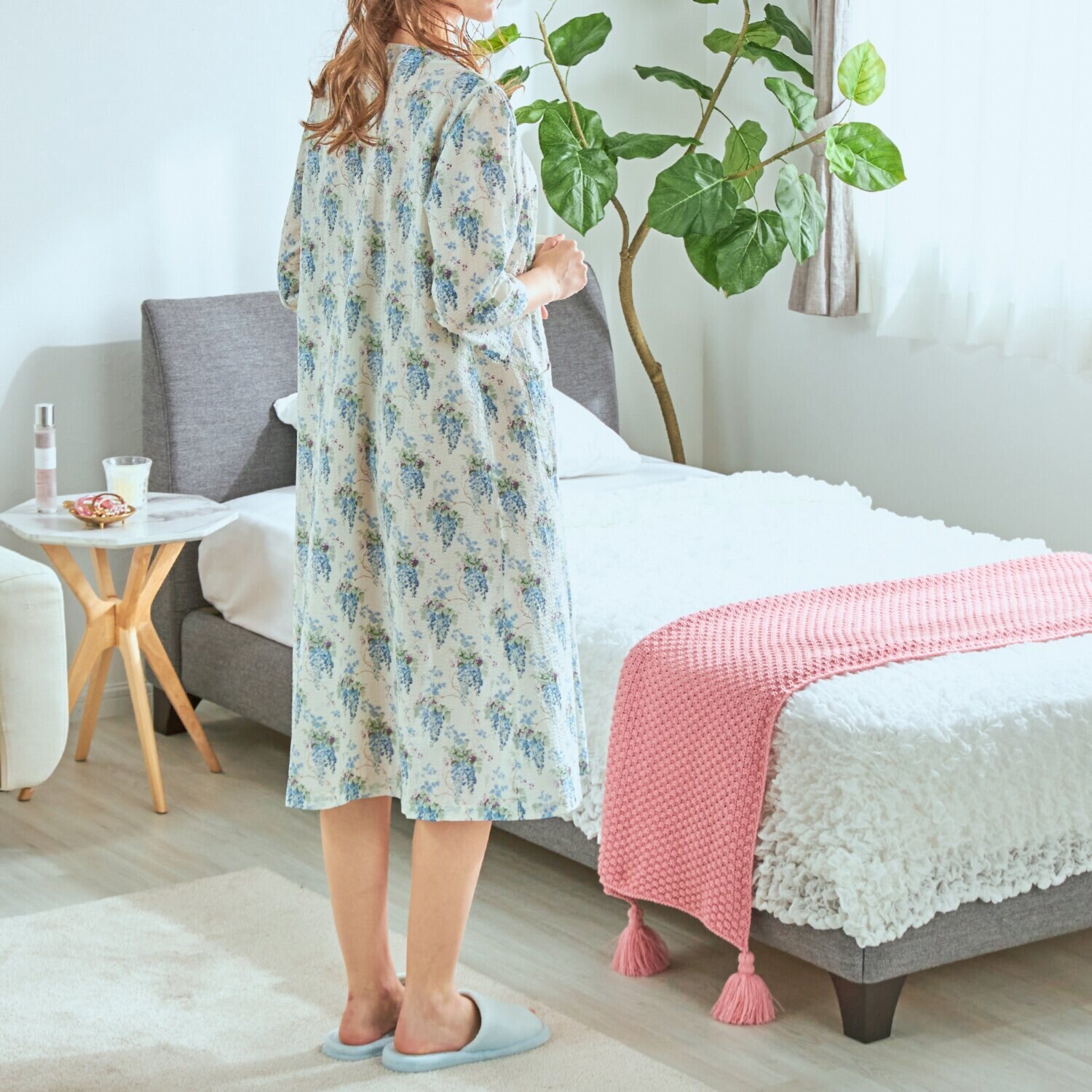 ローラアシュレイ コットン１００％ ローンリップル ワンピース ウィステリア柄