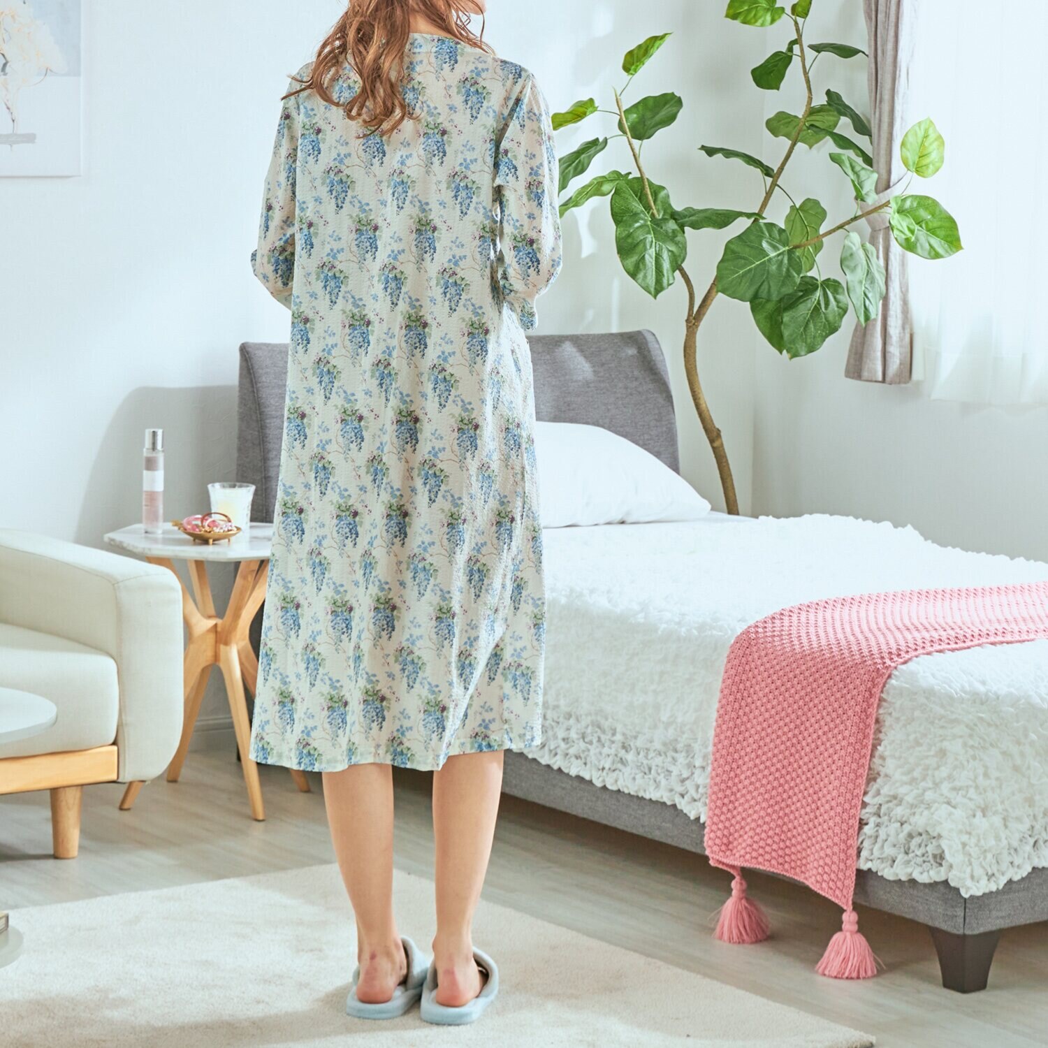 ローラアシュレイ コットン１００％ ローンリップル ワンピース ウィステリア柄