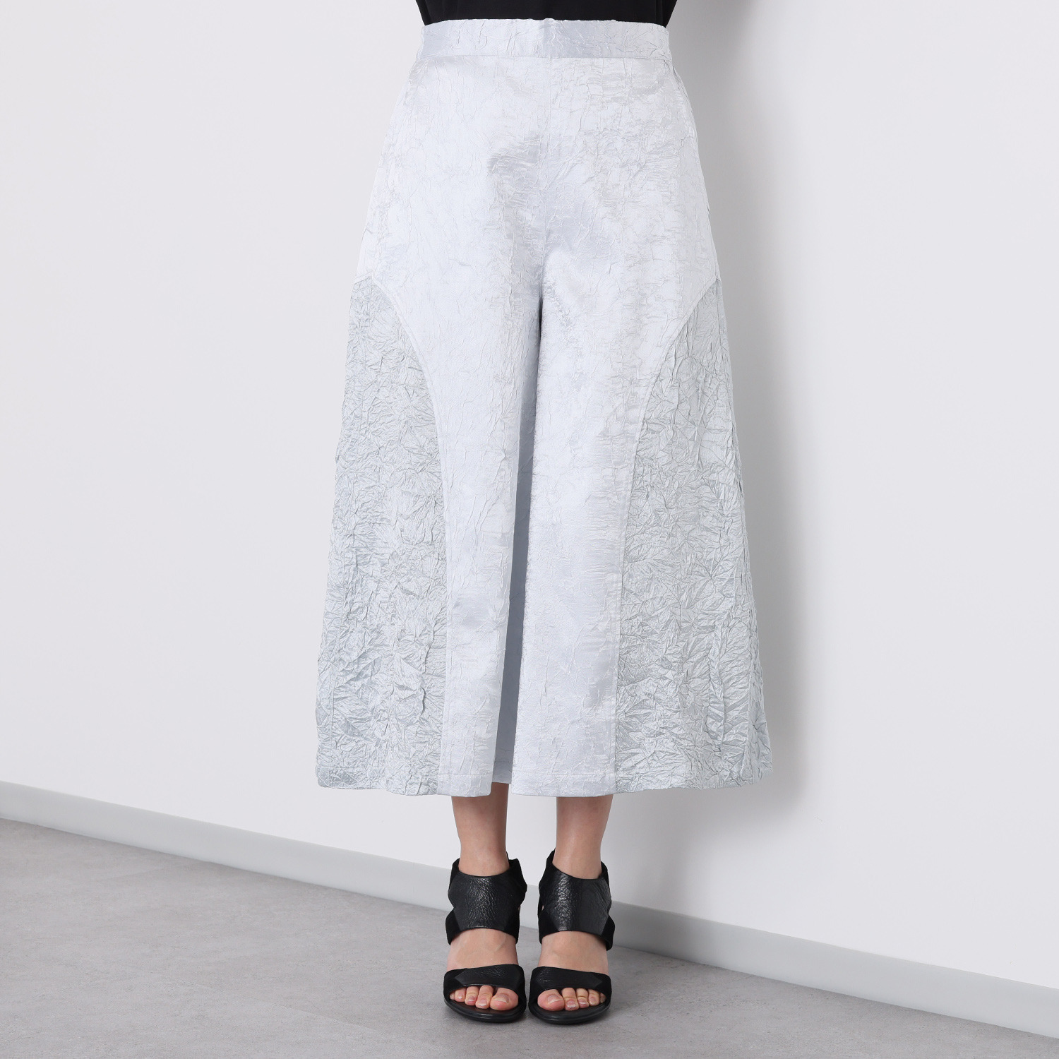 ソソビヨリ ボリューム スカート風パンツ