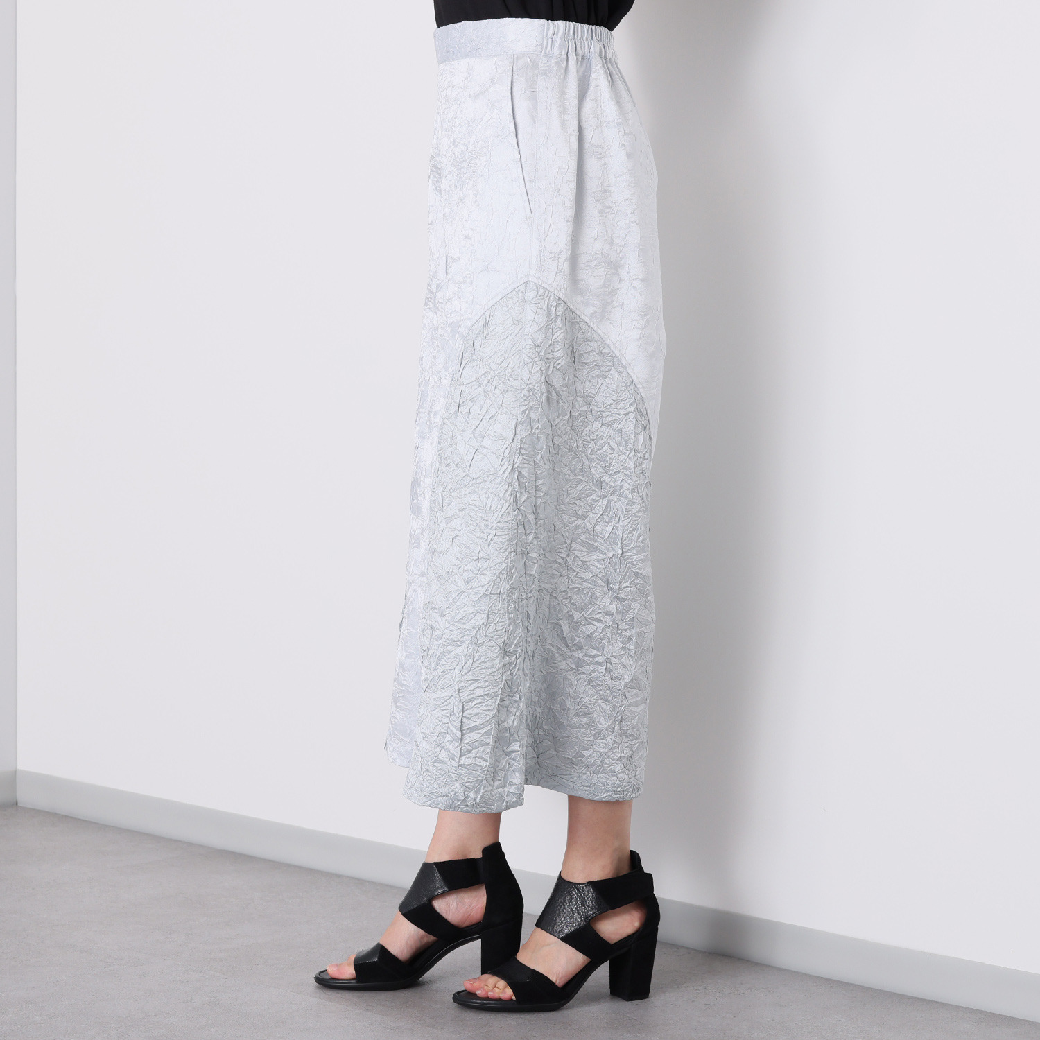 ソソビヨリ ボリューム スカート風パンツ