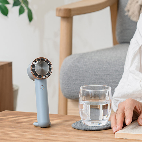 ライフオンプロダクツ ペルチェ冷却機能 ハンディファン カラビナ付 ＬＣＡＦ００４