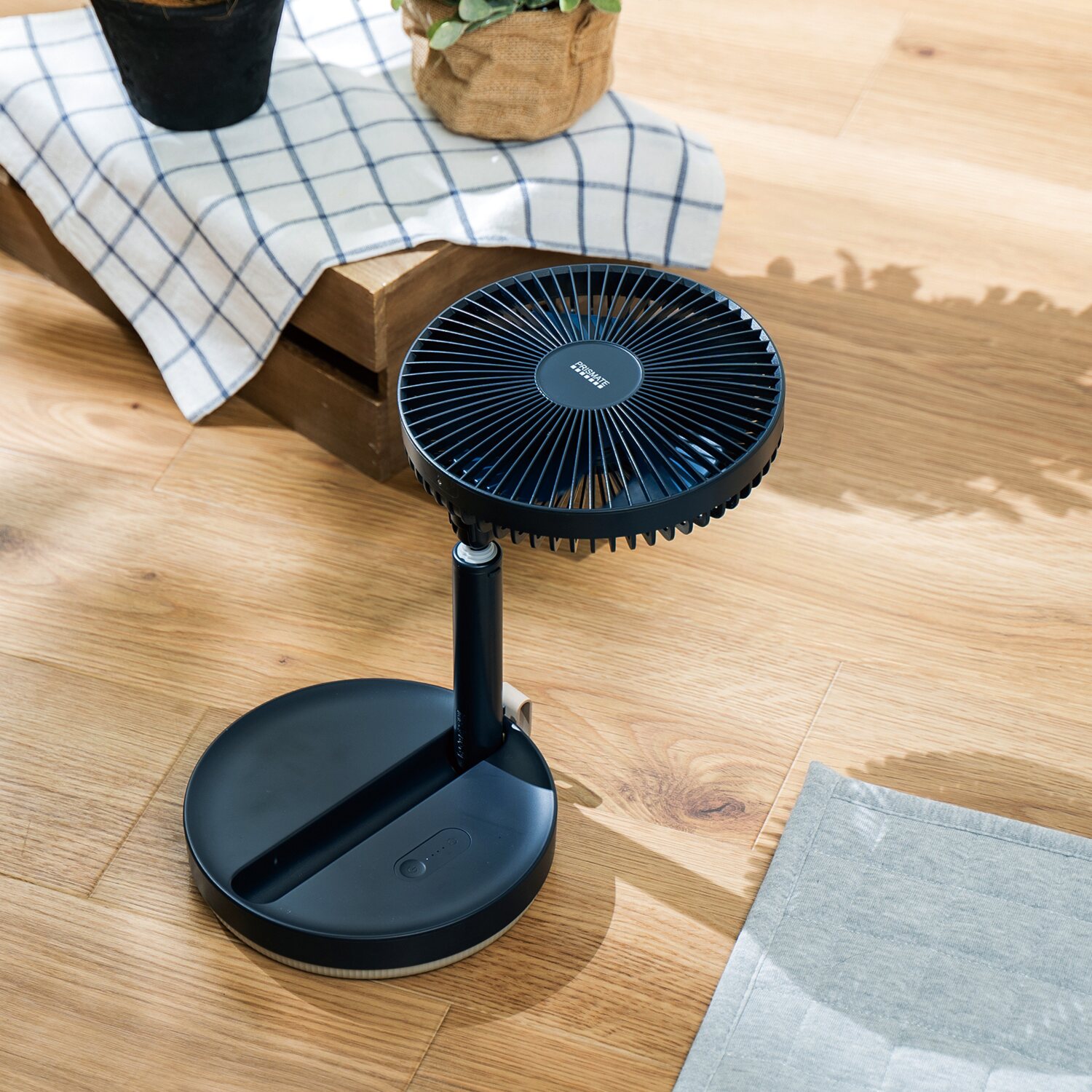 ＰＲＩＳＭＡＴＥ 移動も収納もらくらく！ 首振り機能付き 折りたたみ コードレス リビングファン ＰＲ−Ｆ０７８