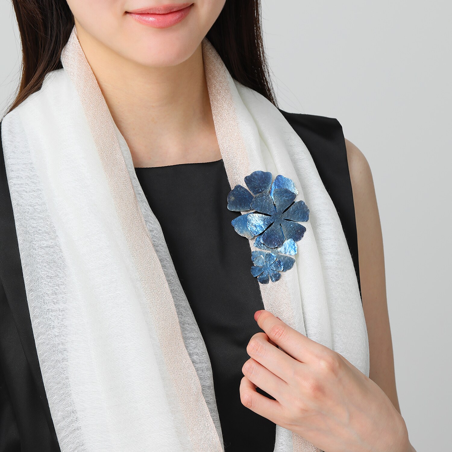 ブロッソ ステンレス 紫陽花デザイン マグネット付ブローチ