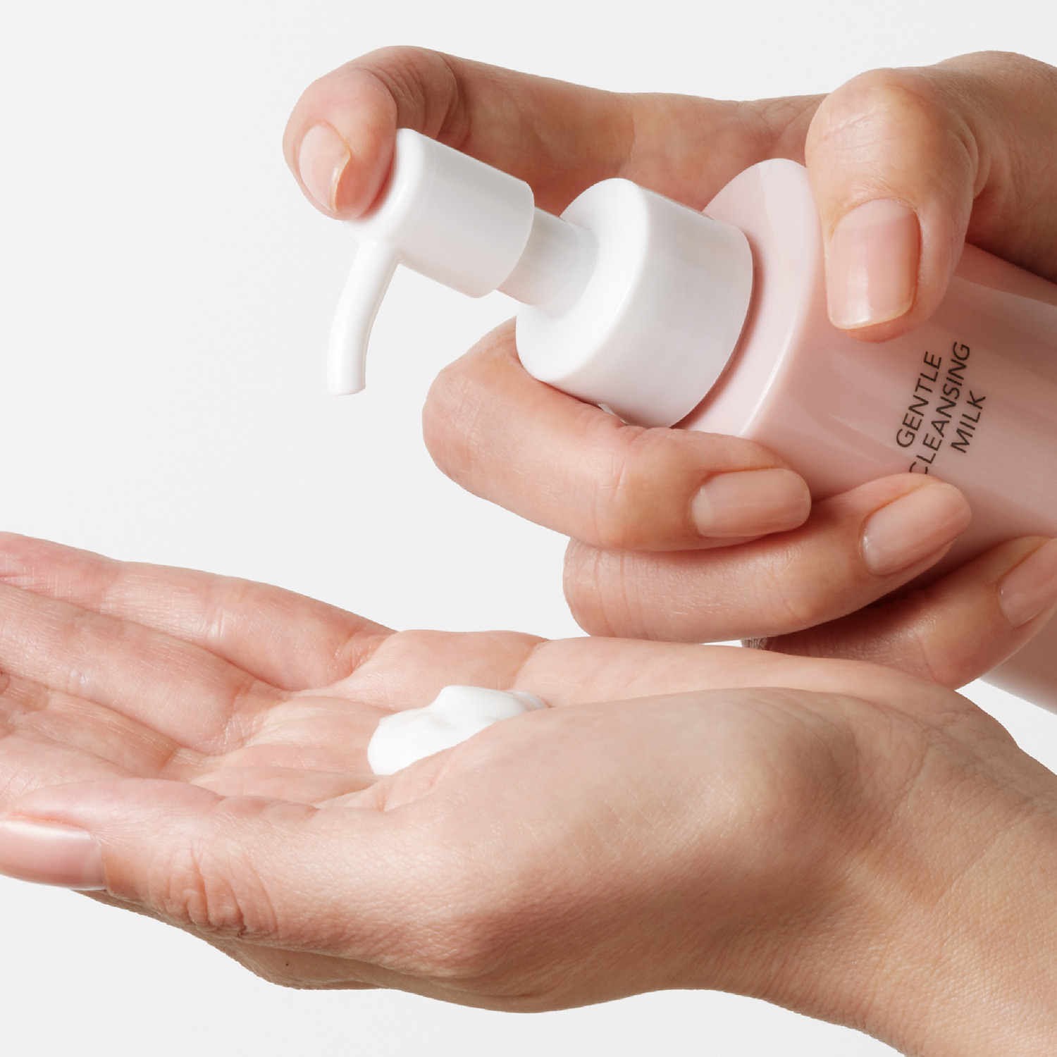 ＭＥＭ 美容成分約８６％配合！ とろけるような なめらかなテクスチャー ジェントル クレンジングミルク ２本セット