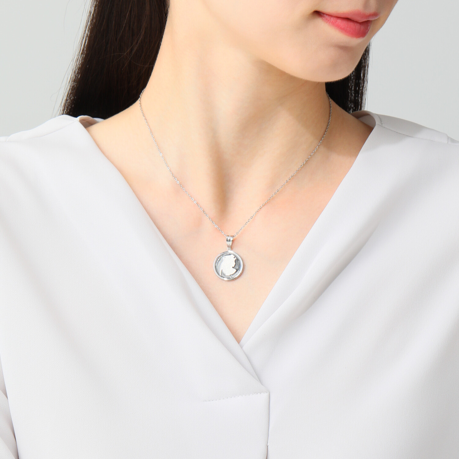 祈平 純プラチナ ＣＩＴ社製造 １／１０オンス クレオパトラコイン ペンダントトップ