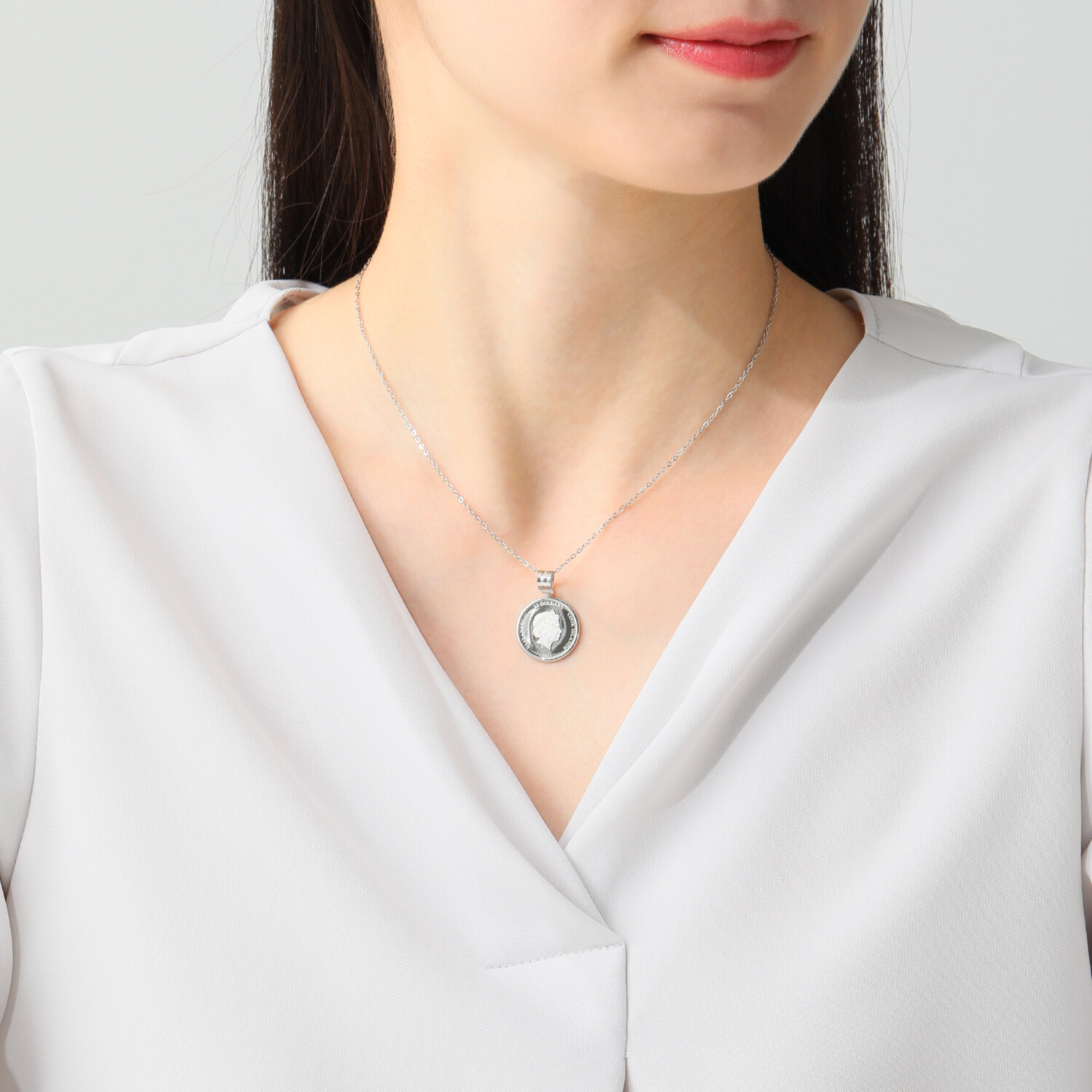 祈平 純プラチナ ＣＩＴ社製造 １／１０オンス クレオパトラコイン ペンダントトップ