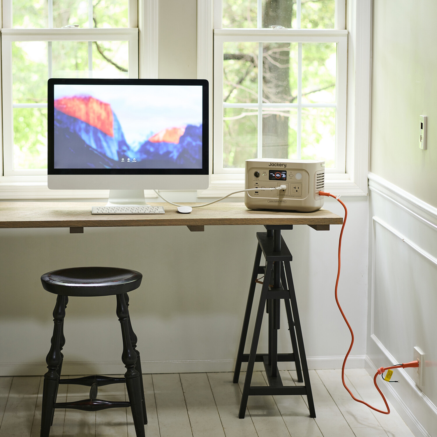 ジャクリ アウトドアや防災対策に！ ポータブル電源 ６００プラス ＪＥ−６００Ｃ