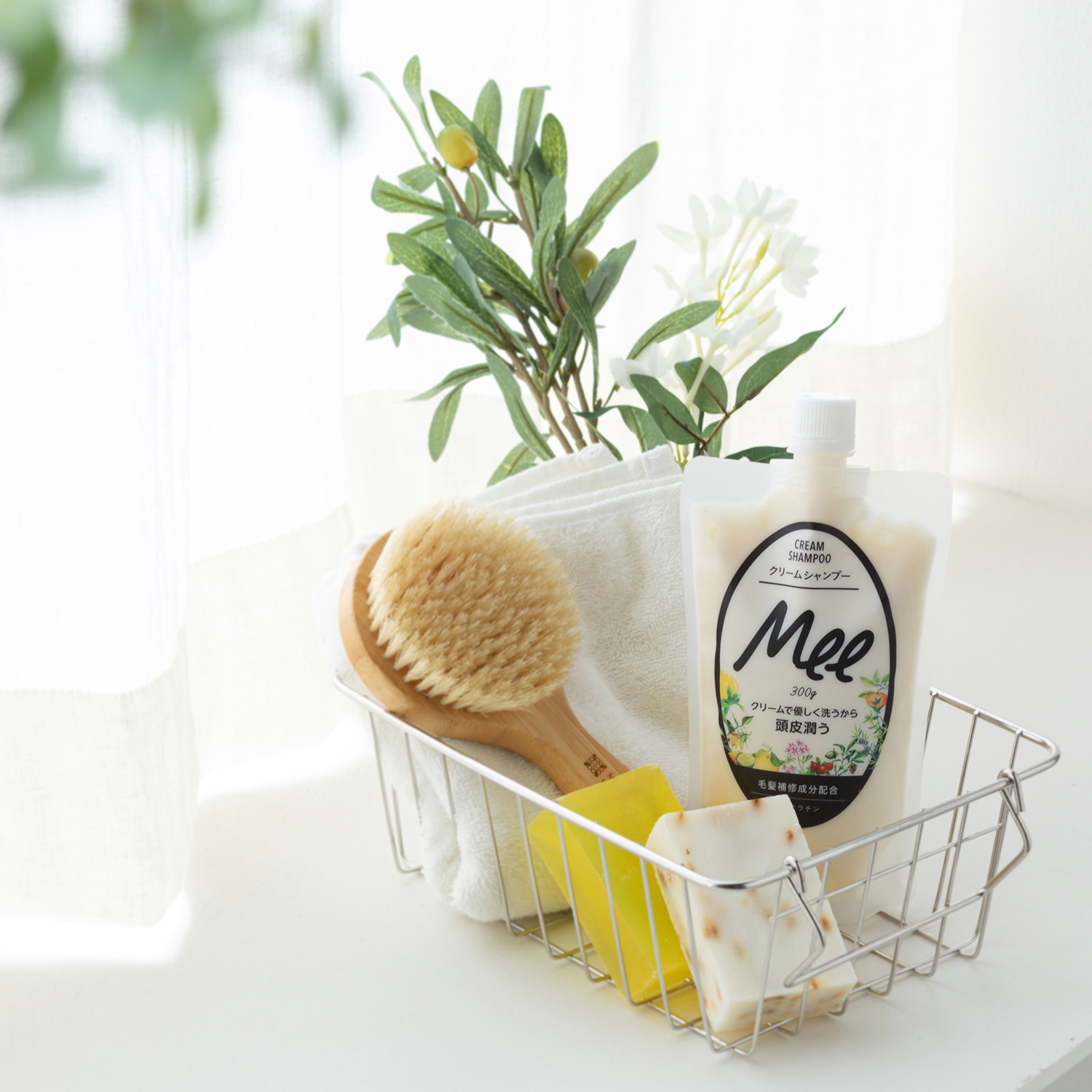 これ一つでシャンプーと トリートメントが完了！ 泡立てないクリーム形状！ クリームシャンプーＭｅｅ ２袋セット 