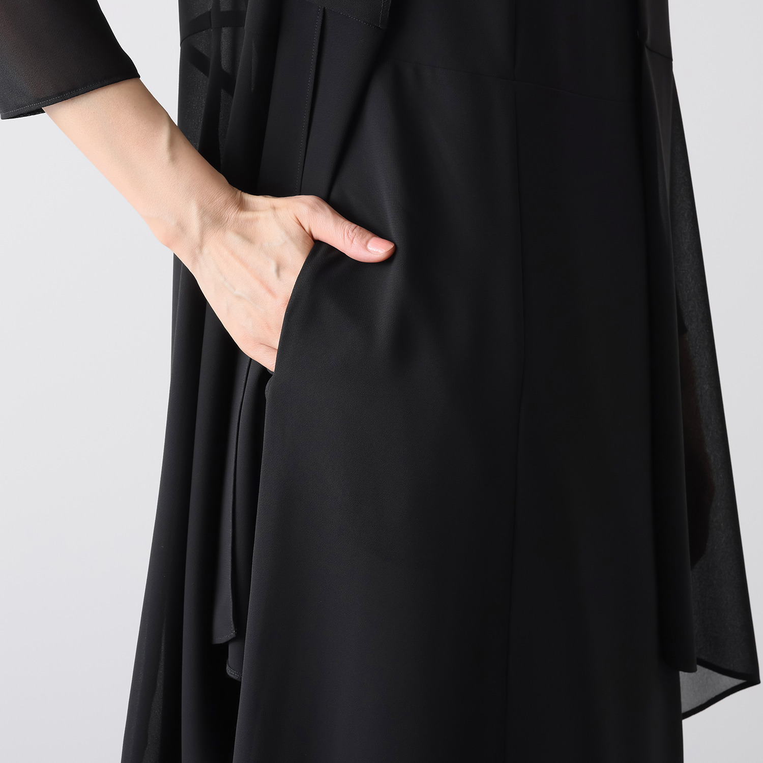 ニュイ ブラックフォーマル 収納袋付 洗濯機で洗える！ シフォンワンピース