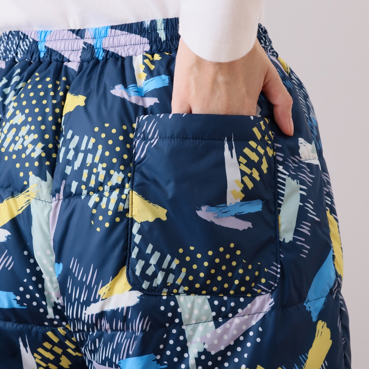 モリリン 軽くてあったか ホワイトダックダウン 羽毛パンツ