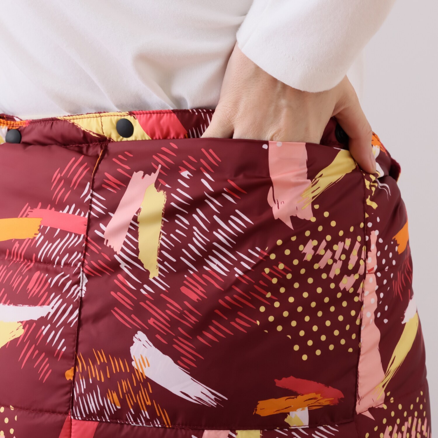 モリリン 軽くてあったか ホワイトダックダウン ひざ掛けにもなる 羽毛ラップスカート