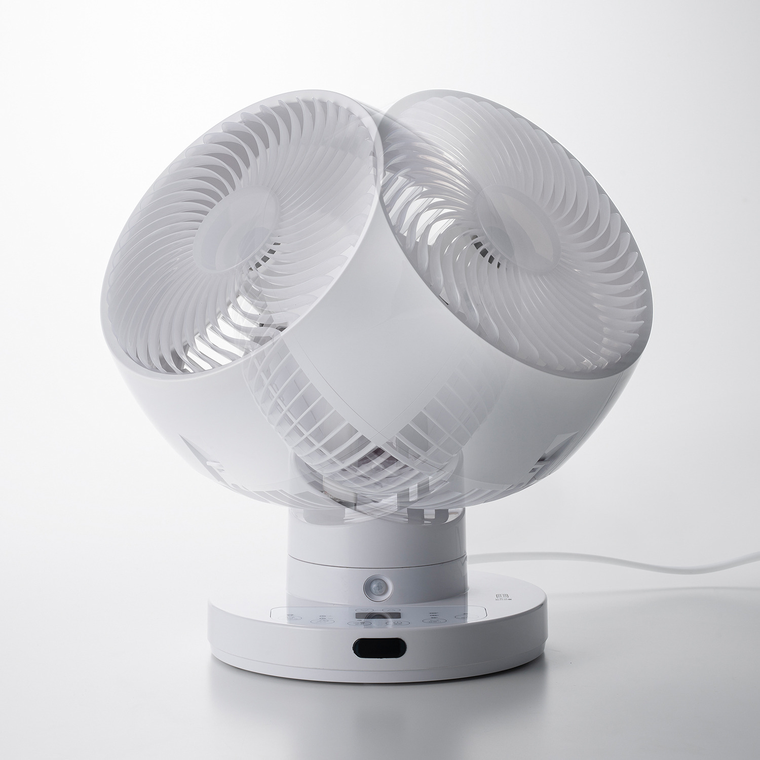 スリーアップ ３６０度首振り＆ パワフル送風！ 節電センサー付 ＤＣスイング サーキュレーター３６０ ＣＦ−Ｓ２３６０