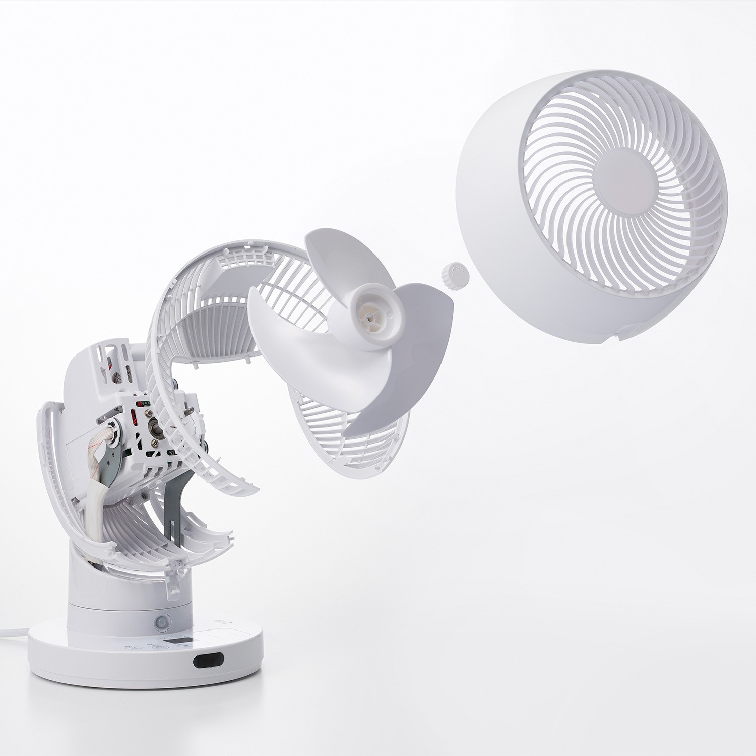 スリーアップ ３６０度首振り＆ パワフル送風！ 節電センサー付 ＤＣスイング サーキュレーター３６０ ＣＦ−Ｓ２３６０