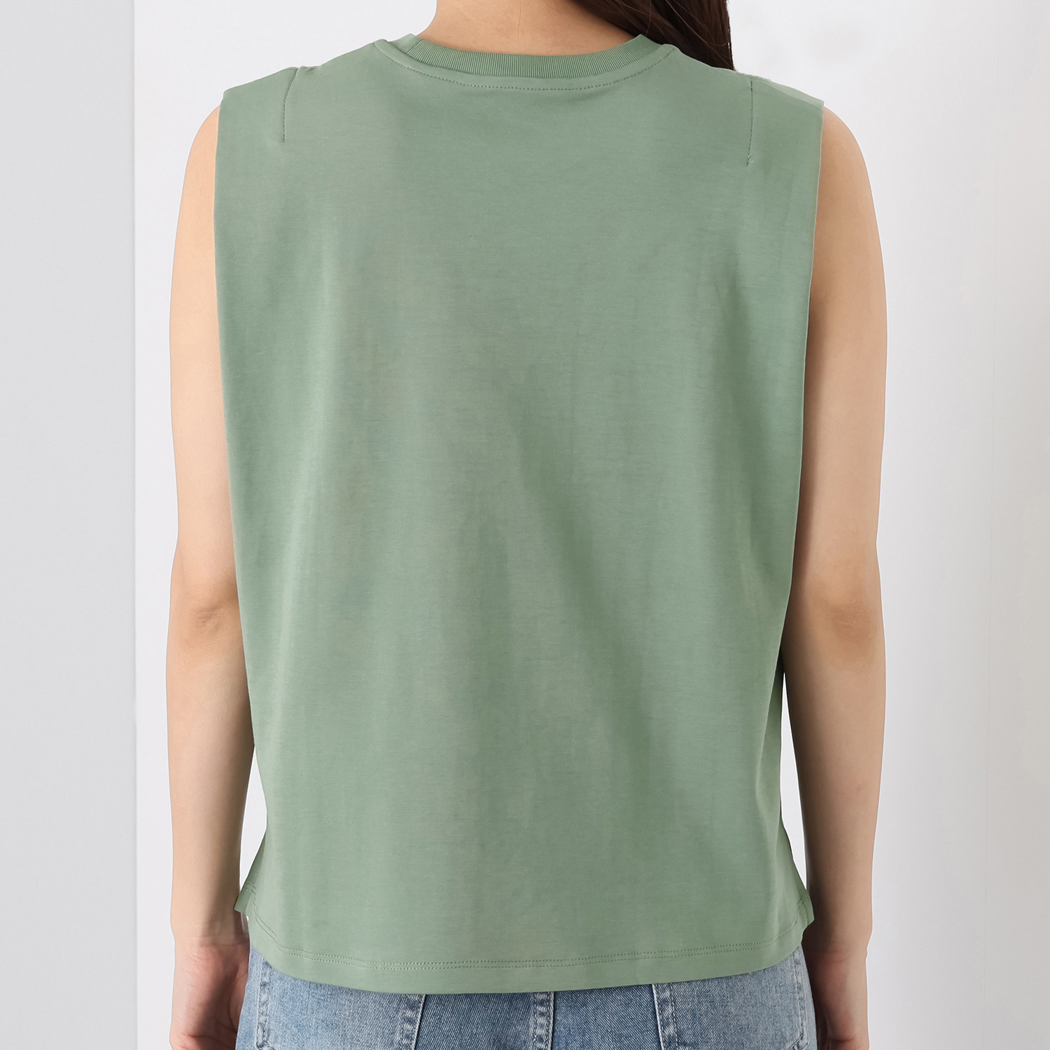 イロプライム 肩タックデザイン ノースリーブプルオーバー