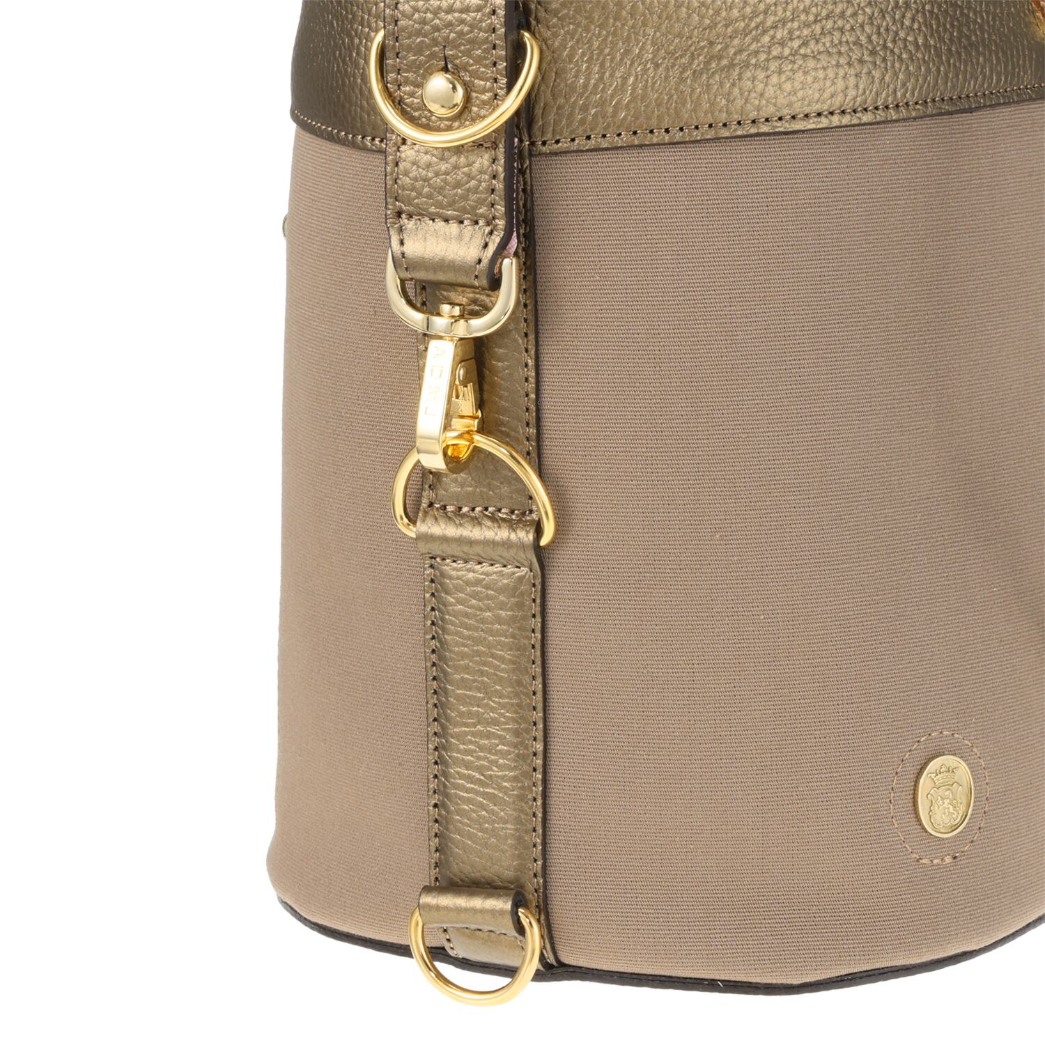 エーディーエムジェイ イタリアンファブリック バケットショルダーバッグ