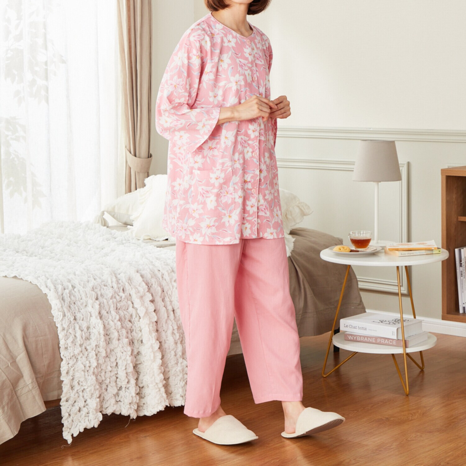 ＷＩＮＤ 高島ちぢみ ストレッチ楊柳 ユリ柄パジャマ