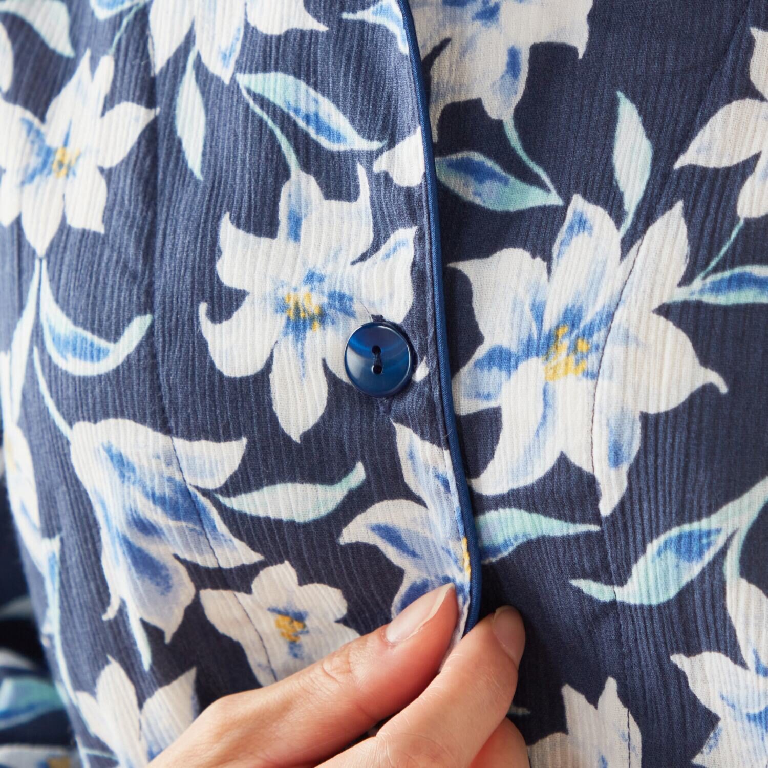 ＷＩＮＤ 高島ちぢみ ストレッチ楊柳 ユリ柄パジャマ