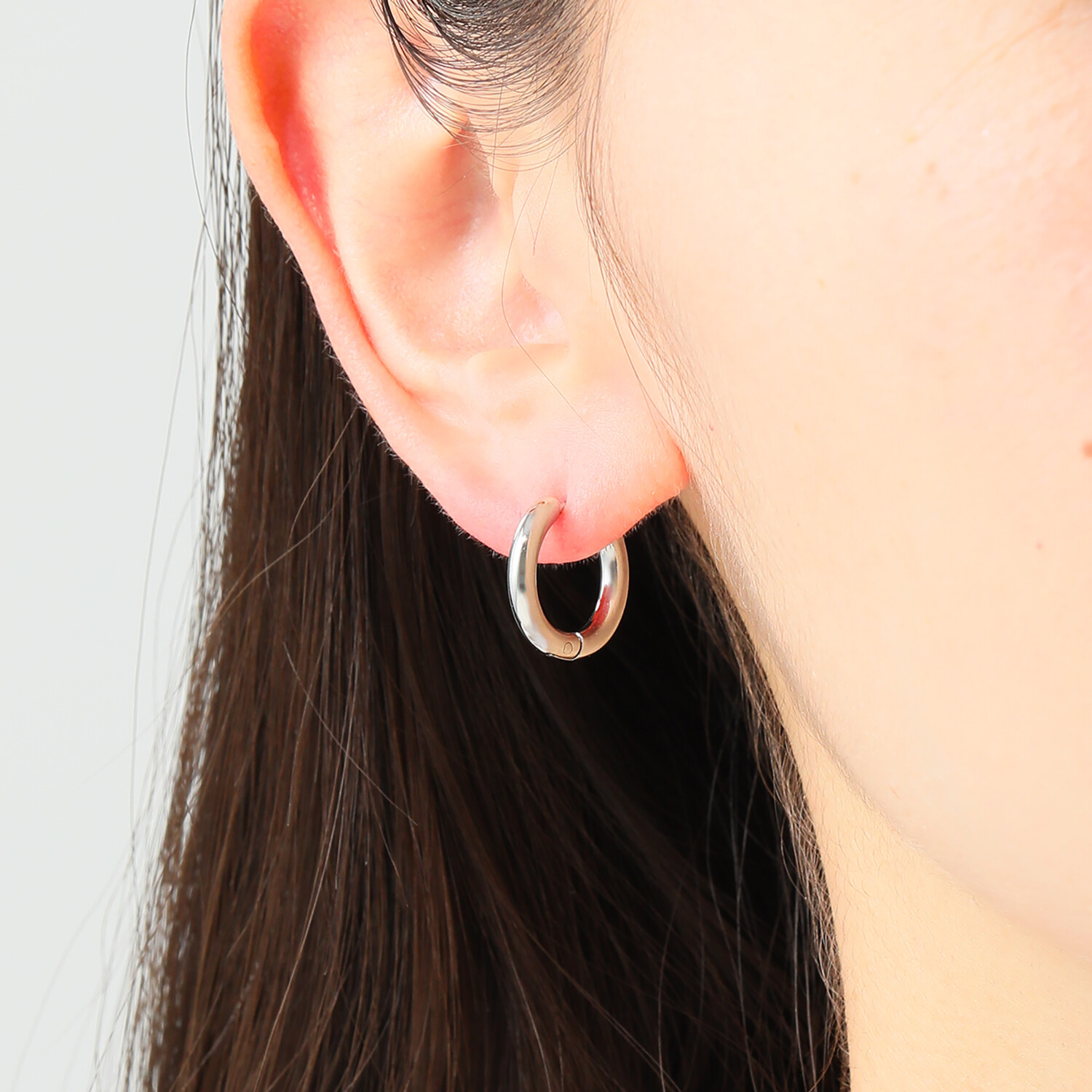 デイスティー サージカルステンレス ３連サークルデザイン ２ウェイ トリカラーピアス