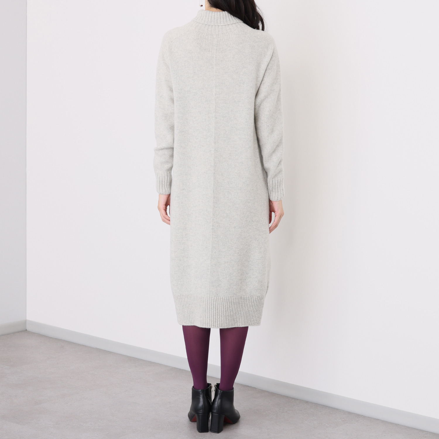 ルーエン　ローズ 日本製 内モンゴル産 カシミヤ１００％ ポケット付 ハイネックワンピース