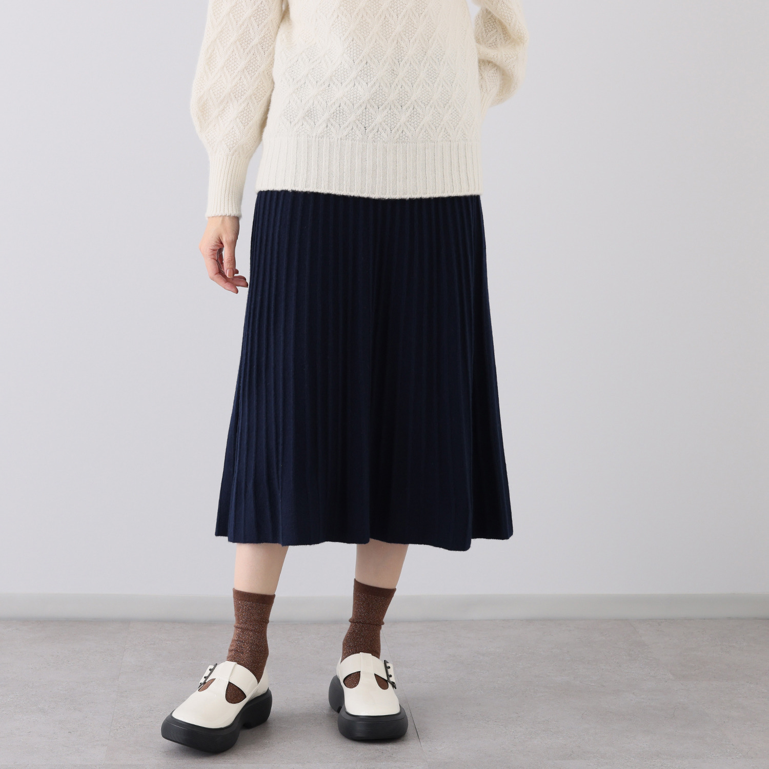 ルーエン　ローズ 日本製 内モンゴル産カシミヤ ワイドリブ　Ａライン プリーツ風スカート