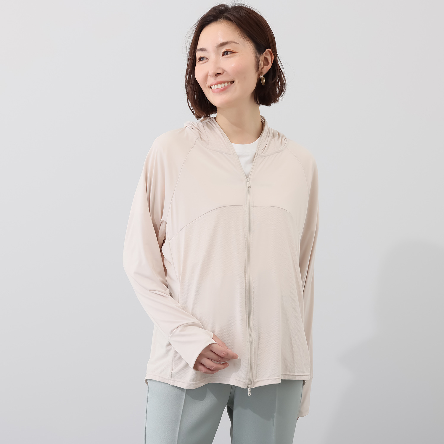 まるっとＵＶ対策 バリバリバリケード パーカー 目元対策シールドパネル付