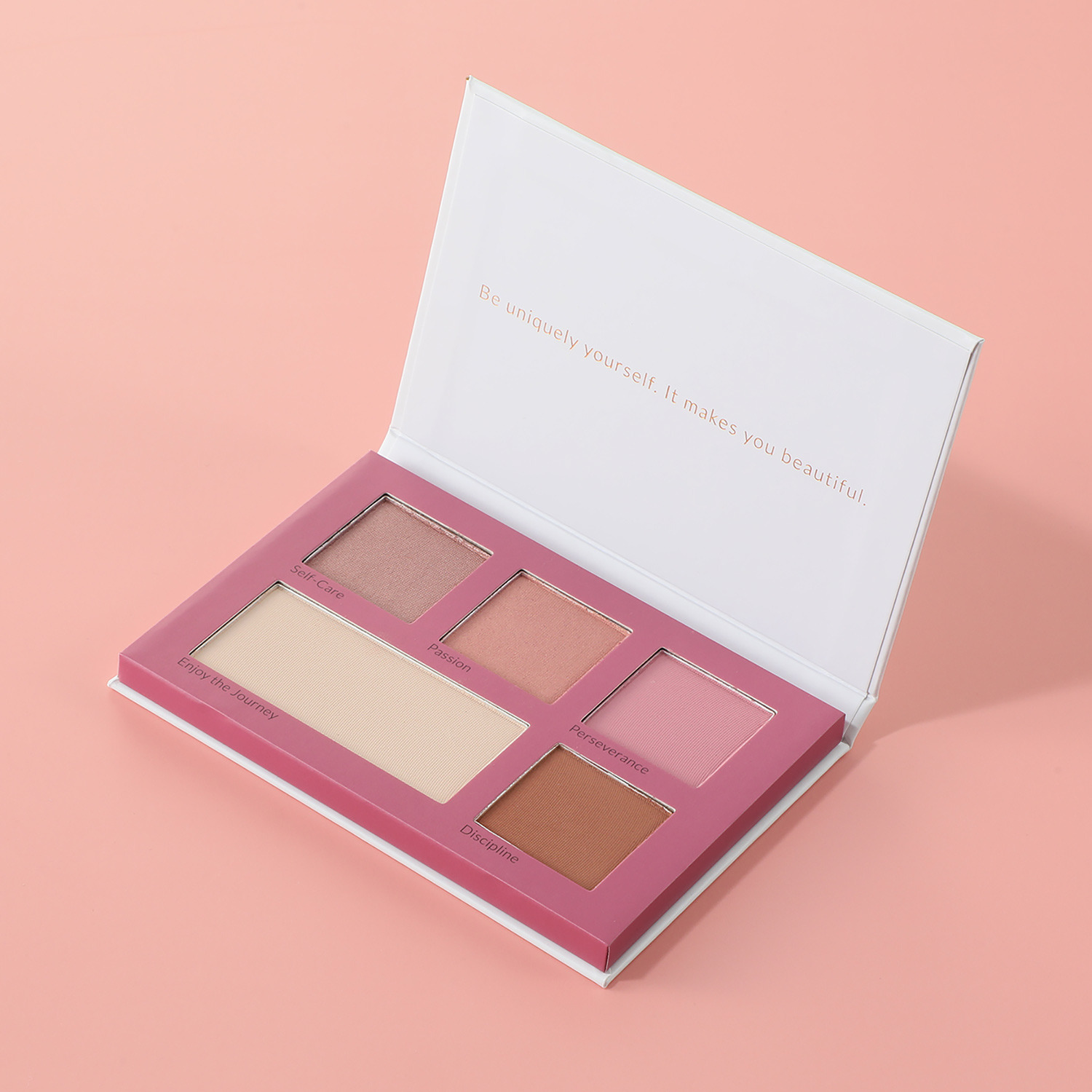 キアシャルロッタ ドイツ発プロ御用達メイク １品５役！５色入りマルチ カラーメイクパレット ヴィーガン　アイシャドウ “ＤＲＥＡＭＳ 　ＣＯＭＥ　ＴＲＵＥ” デビュー特別セット