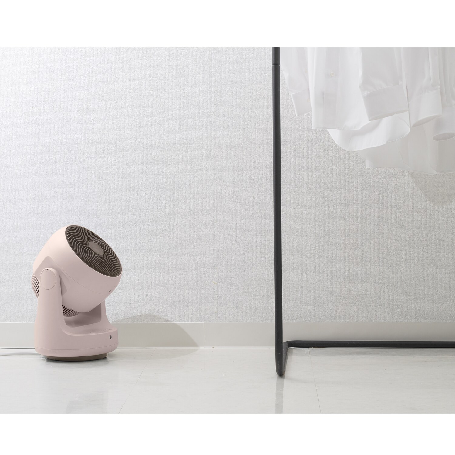 １台３役！ 衣類乾燥機能付 サーキュレーター “ヒート＆クール” ＨＣ−Ｔ２２０９