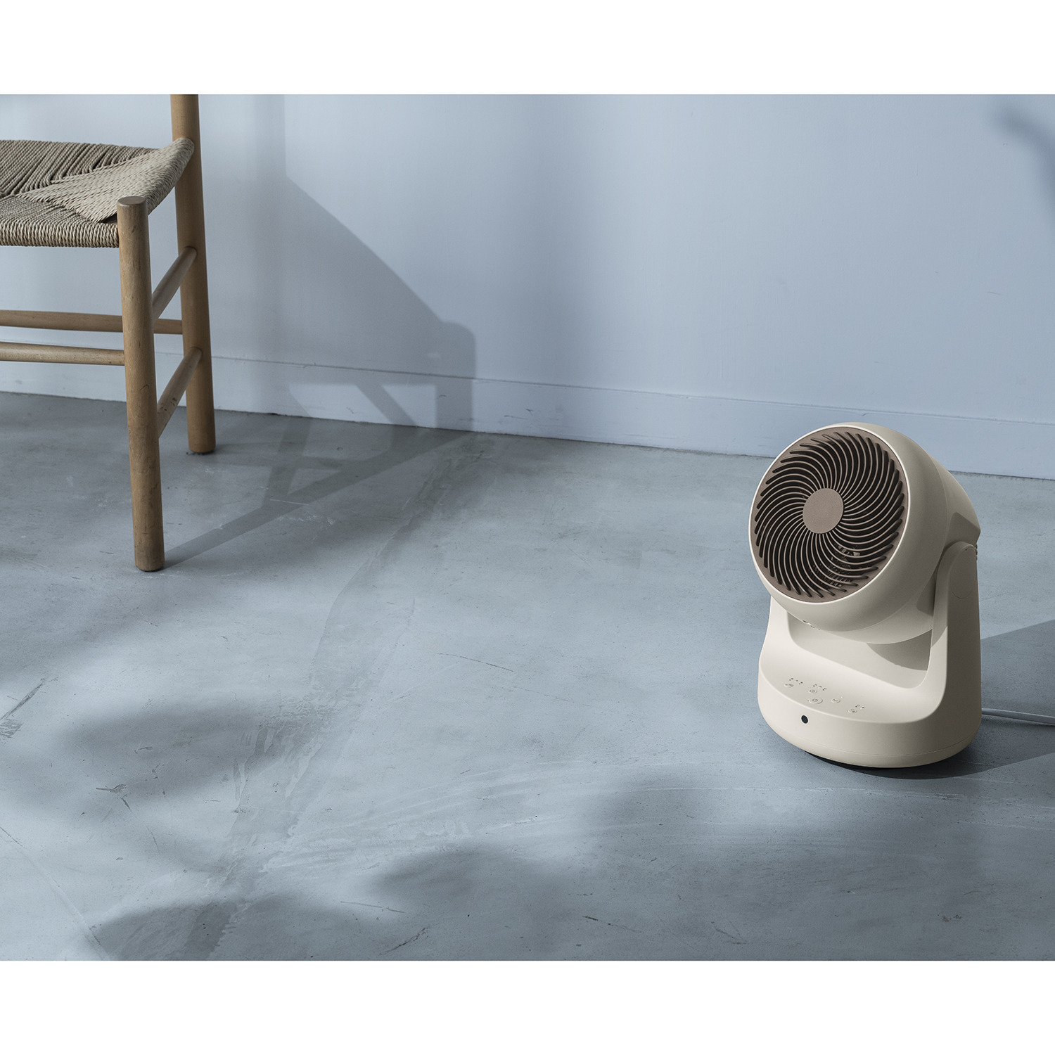 １台３役！ 衣類乾燥機能付 サーキュレーター “ヒート＆クール” ＨＣ−Ｔ２２０９