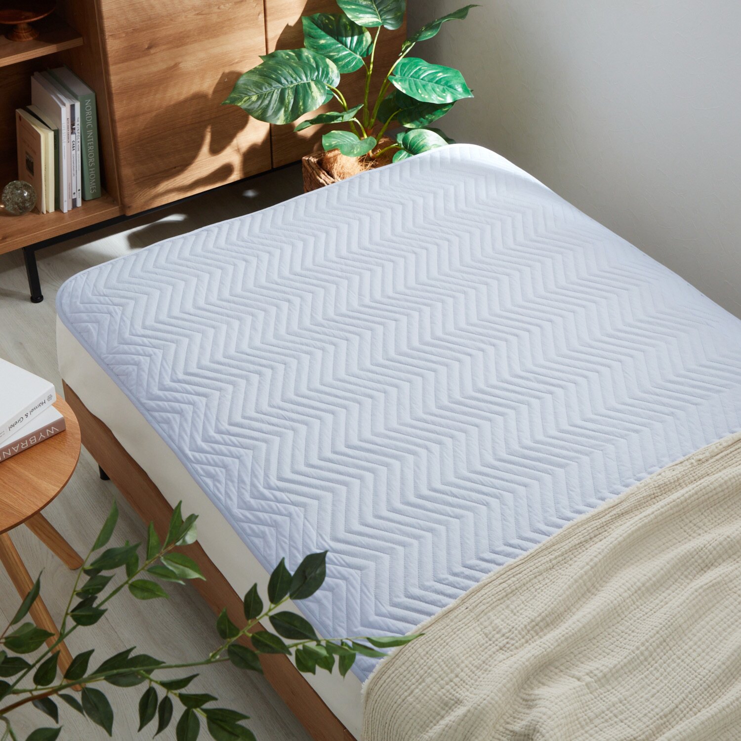 ｎｉｓｈｉｋａｗａ　西川 涼やかひんやり 心地よさ続く！ クールキーパーネオ 敷きパッド ＜シングル＞