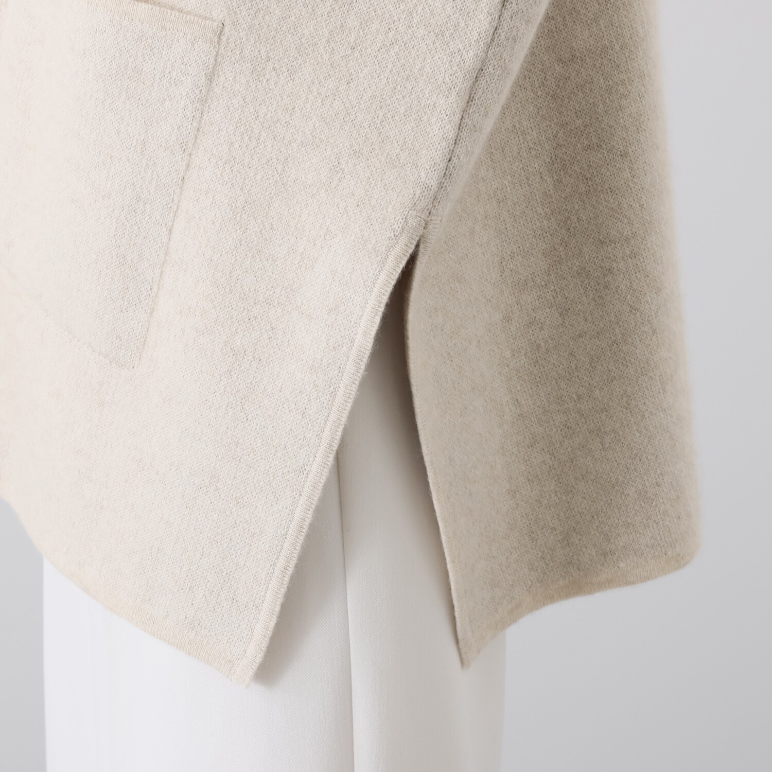 ネイチャーズ 無染色カシミヤ ダブルフェイス ポンチョ風コート