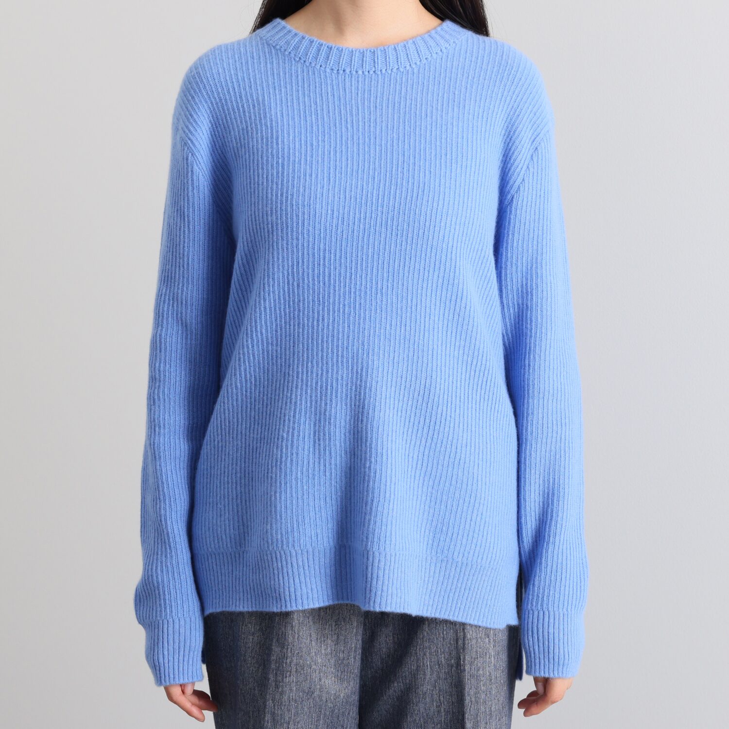 アビメイル カリアッジ社製 カシミヤ１００％ スリットアクセント 畦編 クルーネックプルオーバー