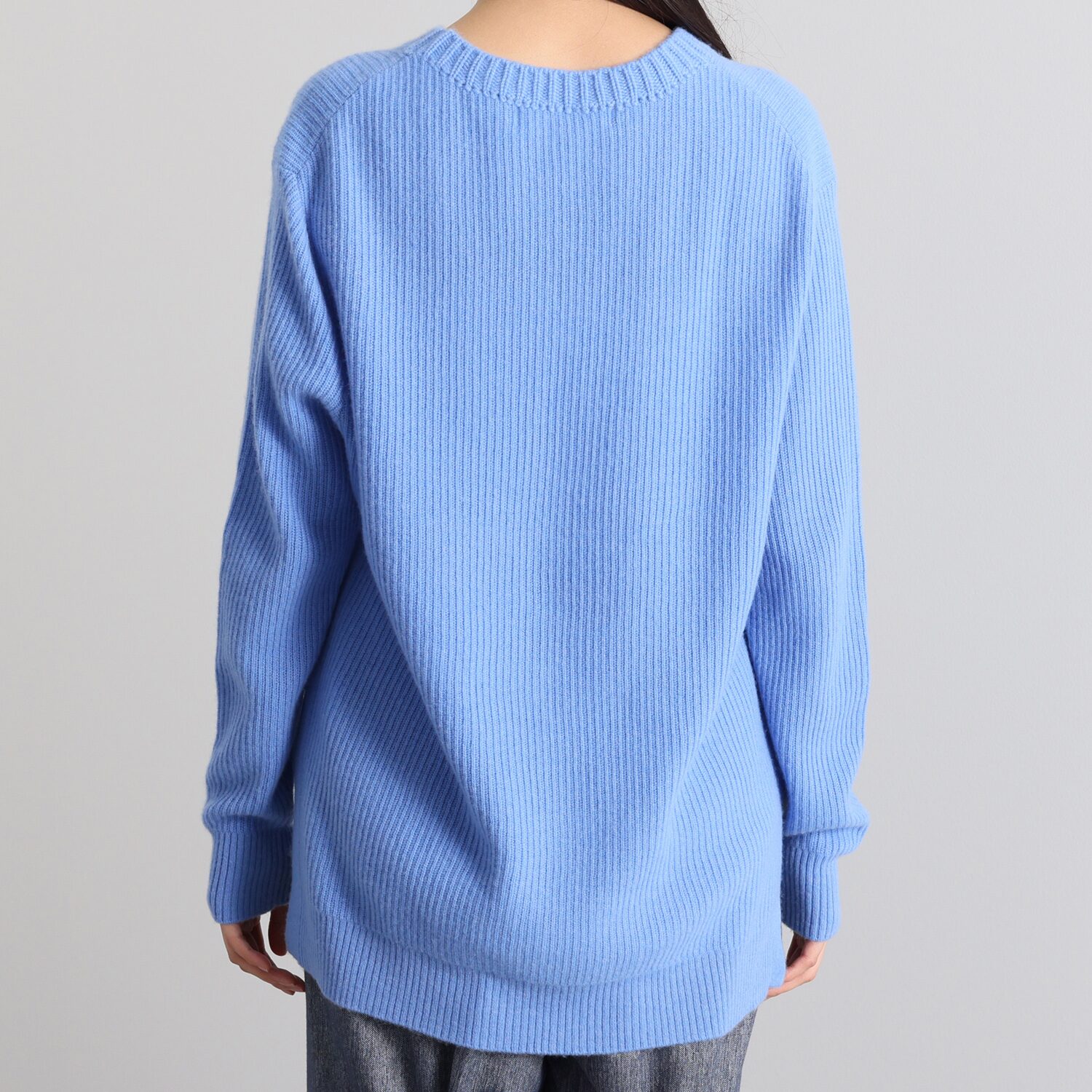 アビメイル カリアッジ社製 カシミヤ１００％ スリットアクセント 畦編 クルーネックプルオーバー