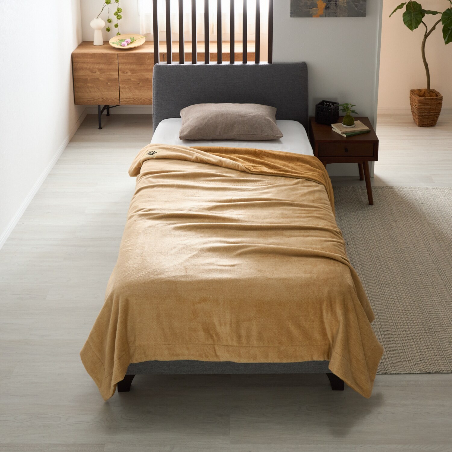 快眠博士 すべての贅を尽くした逸品 シルクオーラ“極” ２枚合わせ掛け毛布 ＜ダブル＞
