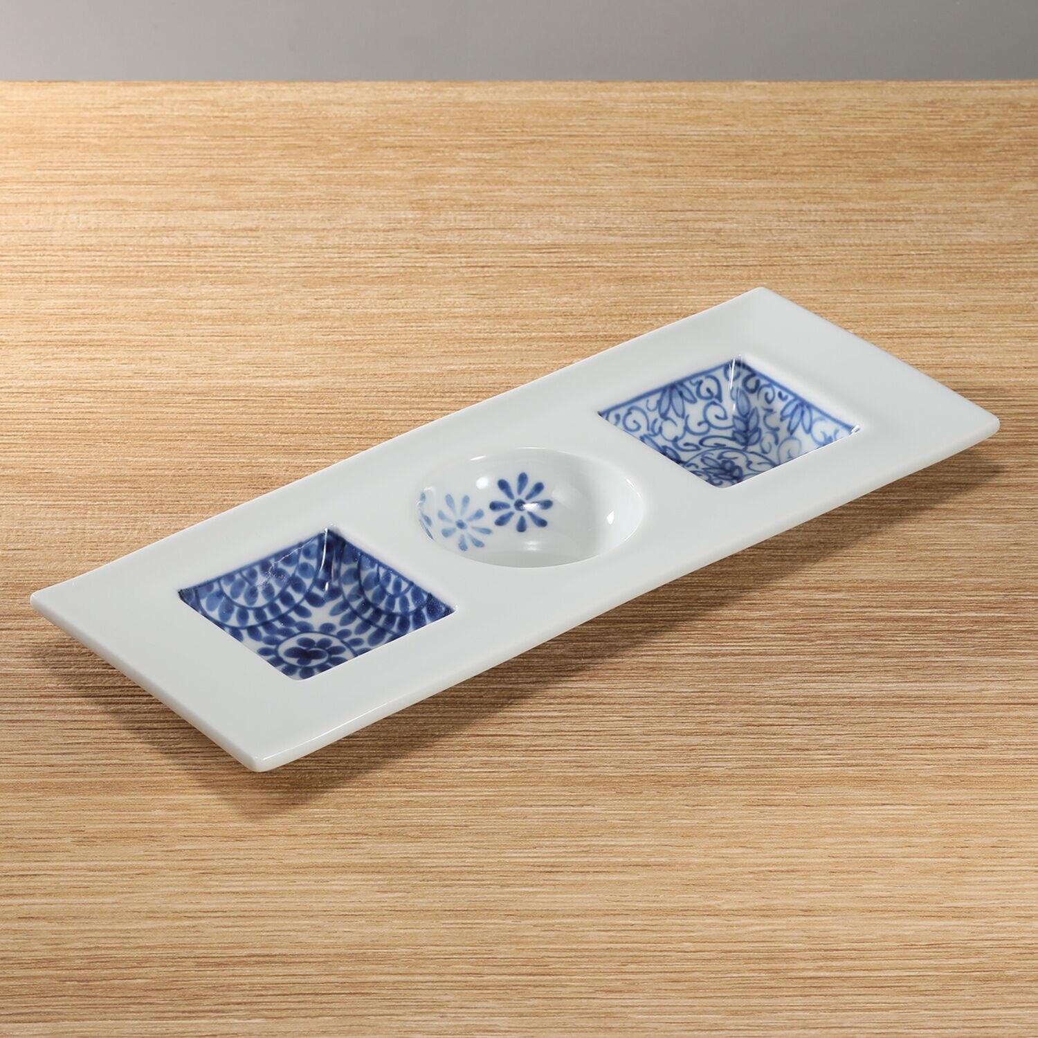 有田焼 染付三品盛皿