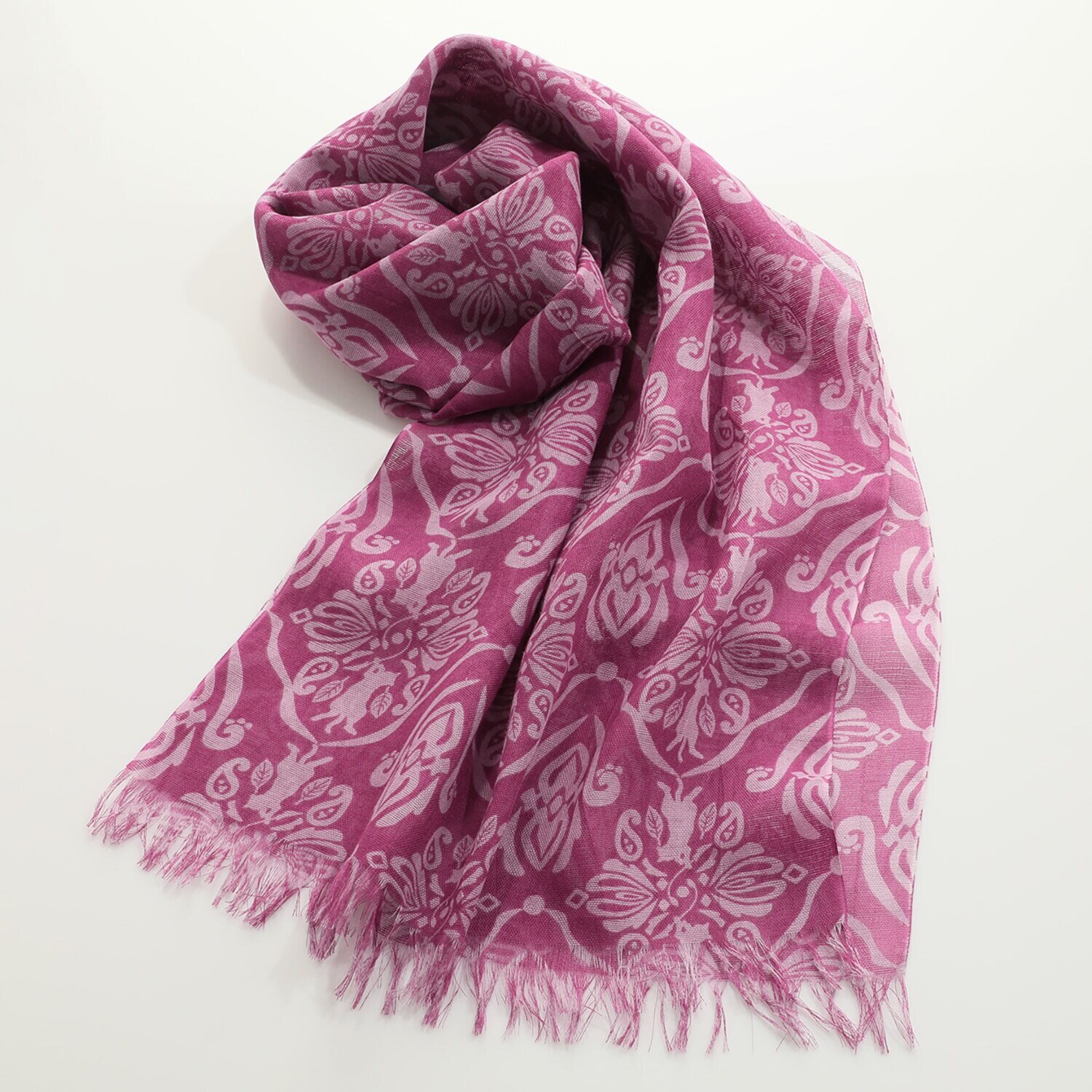 アオネコ 軽くて柔らかい シルク混スカーフ ＜保護ネコ寄付チケット 　４００円分付＞