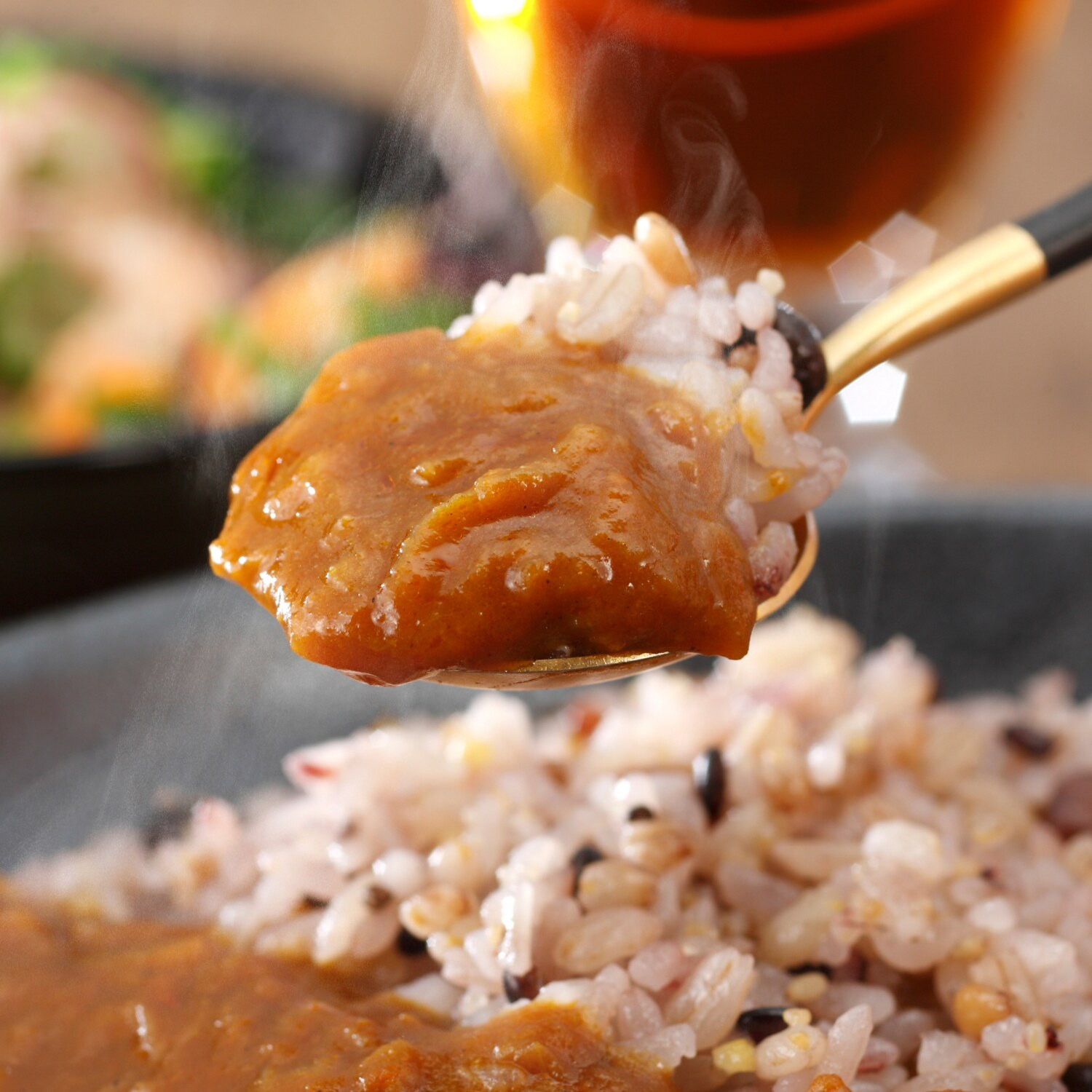 毎日食べたい！ からだよろこぶおいしさ ２７種素材の こだわりカレー