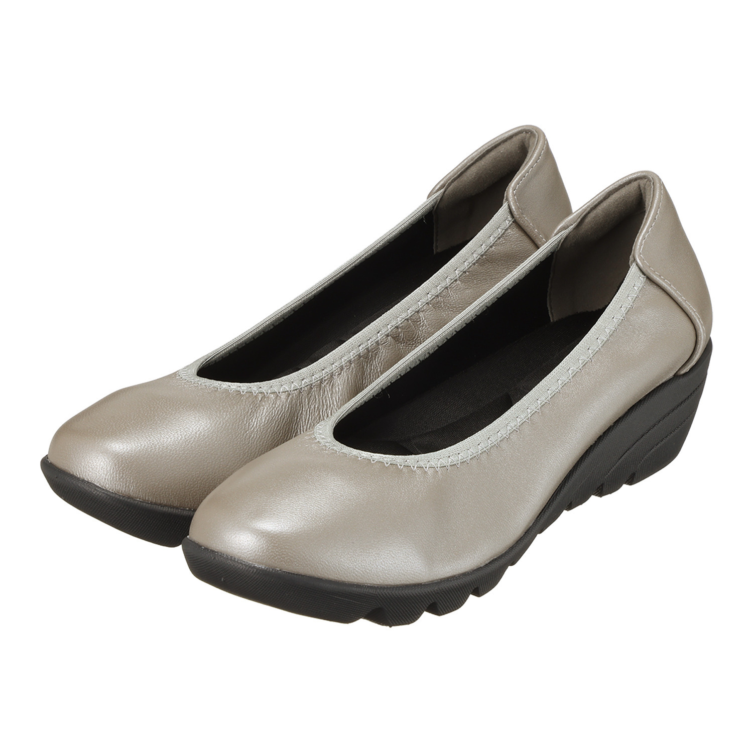 ブランコワール ジャパンメイド 羊革 超軽量 厚底パンプス