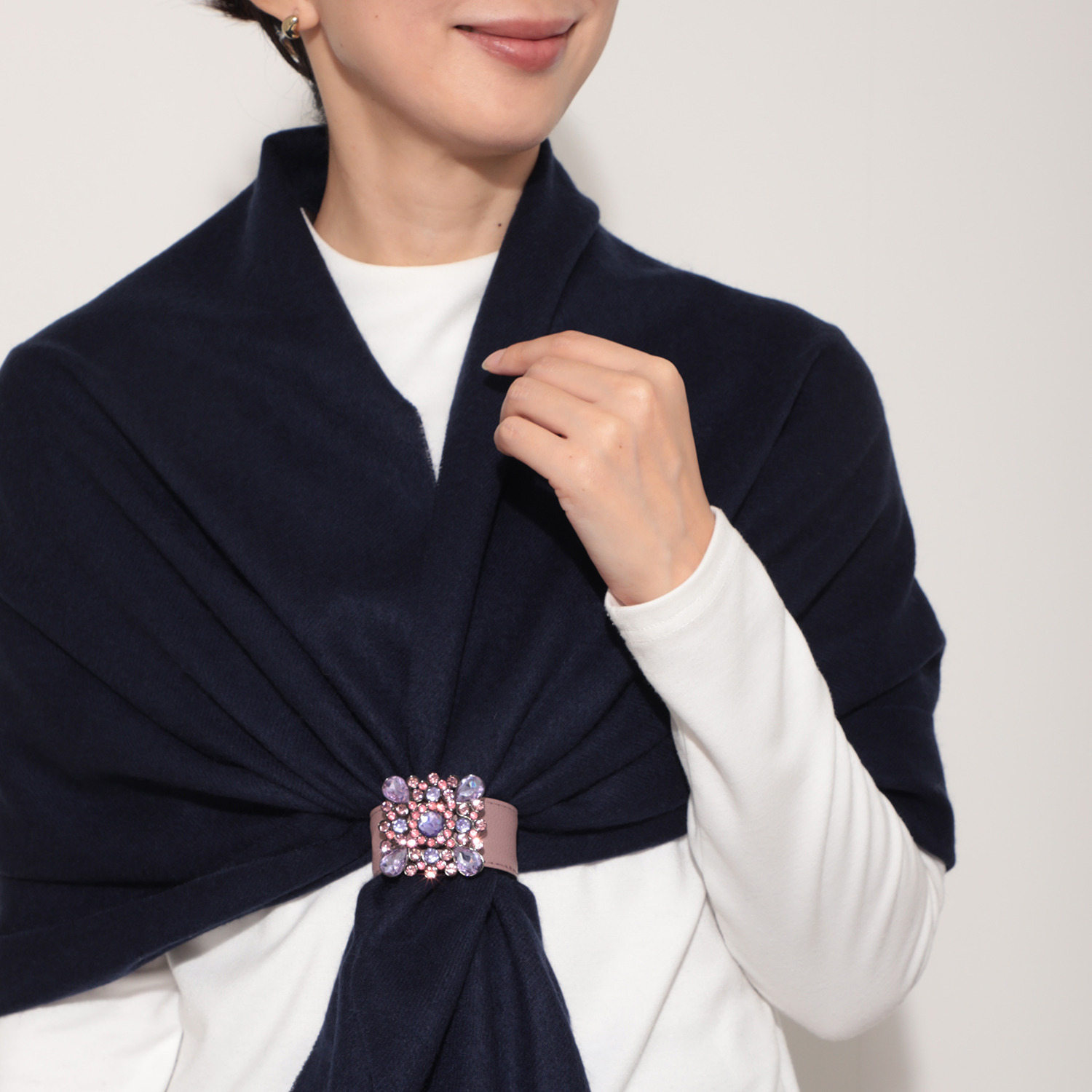 メイドバイスターズ ブローチにもなる ワンタッチストールバンド アレンジ用マグネット付