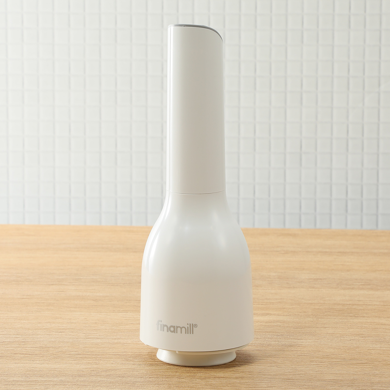 片手ワンタッチで スパイスをチェンジ！ 香りを楽しむ電動ミル フィナミル ＭＡＸポッドセット