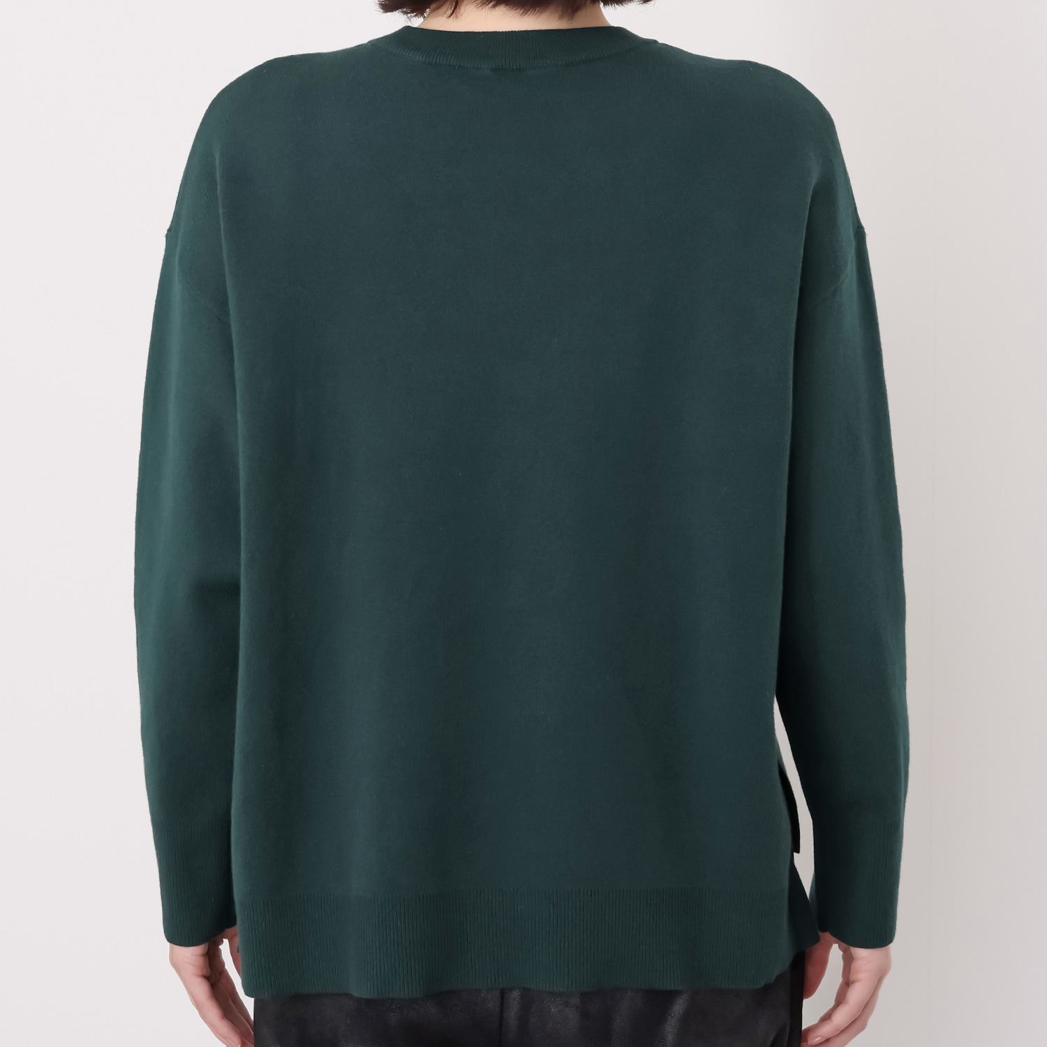 オン　ザ　エッジ ロゴアクセント ダブルジャガード なめらかな肌触り クルーネックプルオーバー