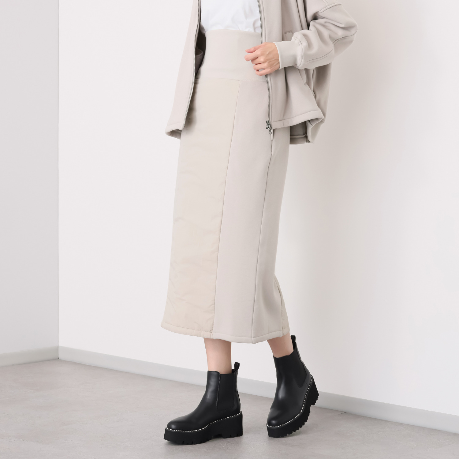 キノウ バイ　ヨーコモリモト 中綿キルトと極上裏起毛で 暖かくおしゃれに軽快に Ｉラインロングスカート